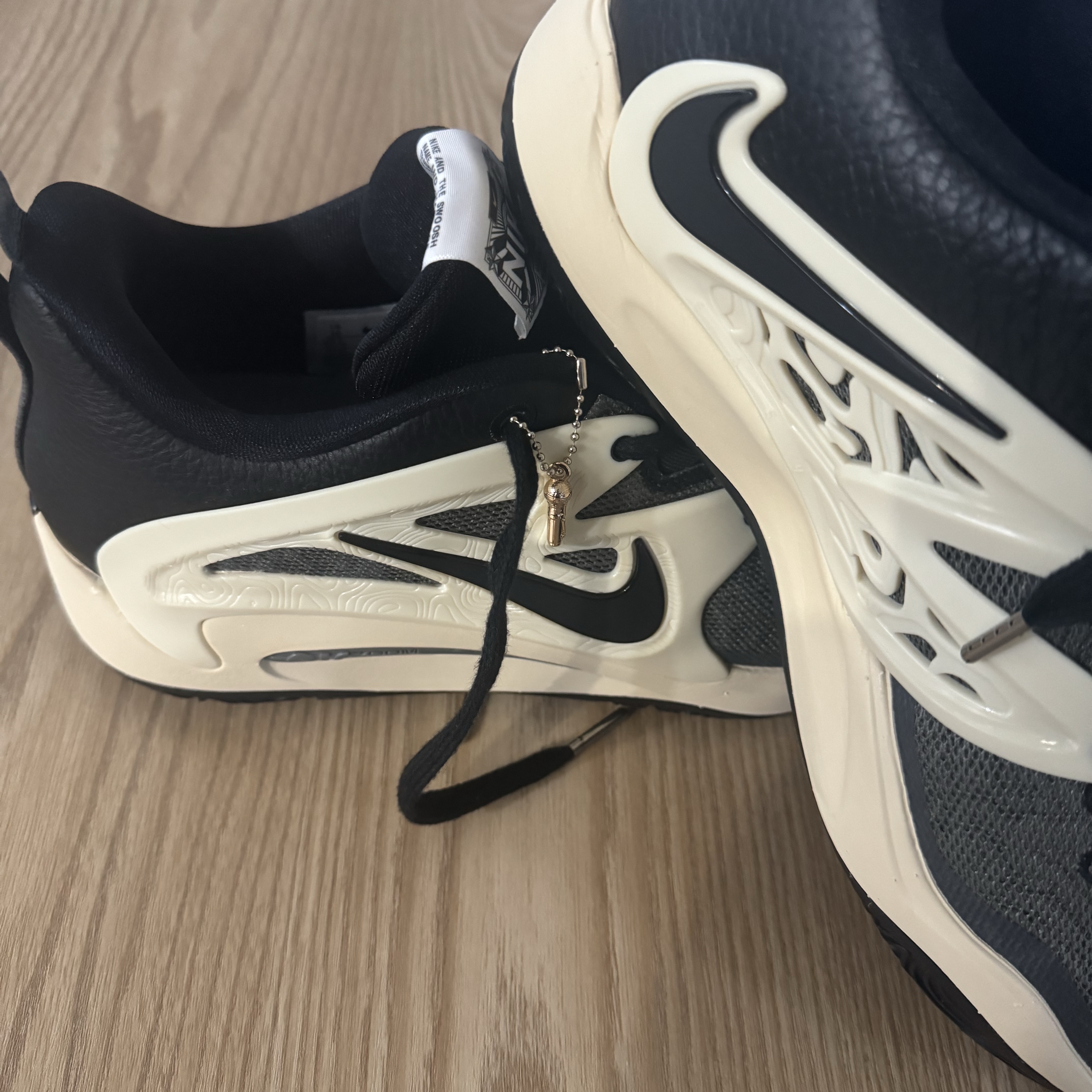 Nike KD 15 EP 50 Years of Hip-Hop Black Smoke Grey 착용 스타일 - 1