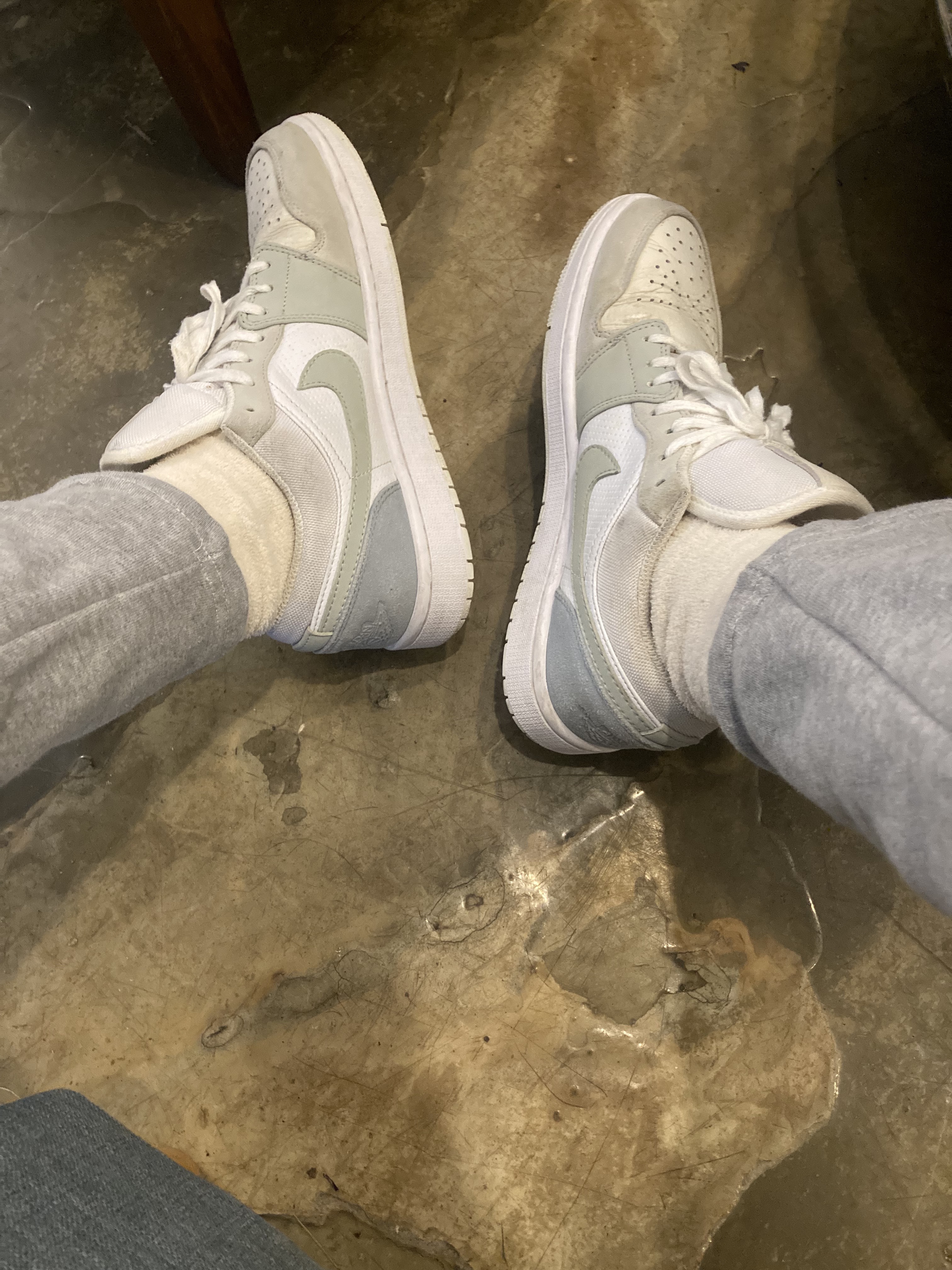 Jordan 1 Low Paris 착용 스타일