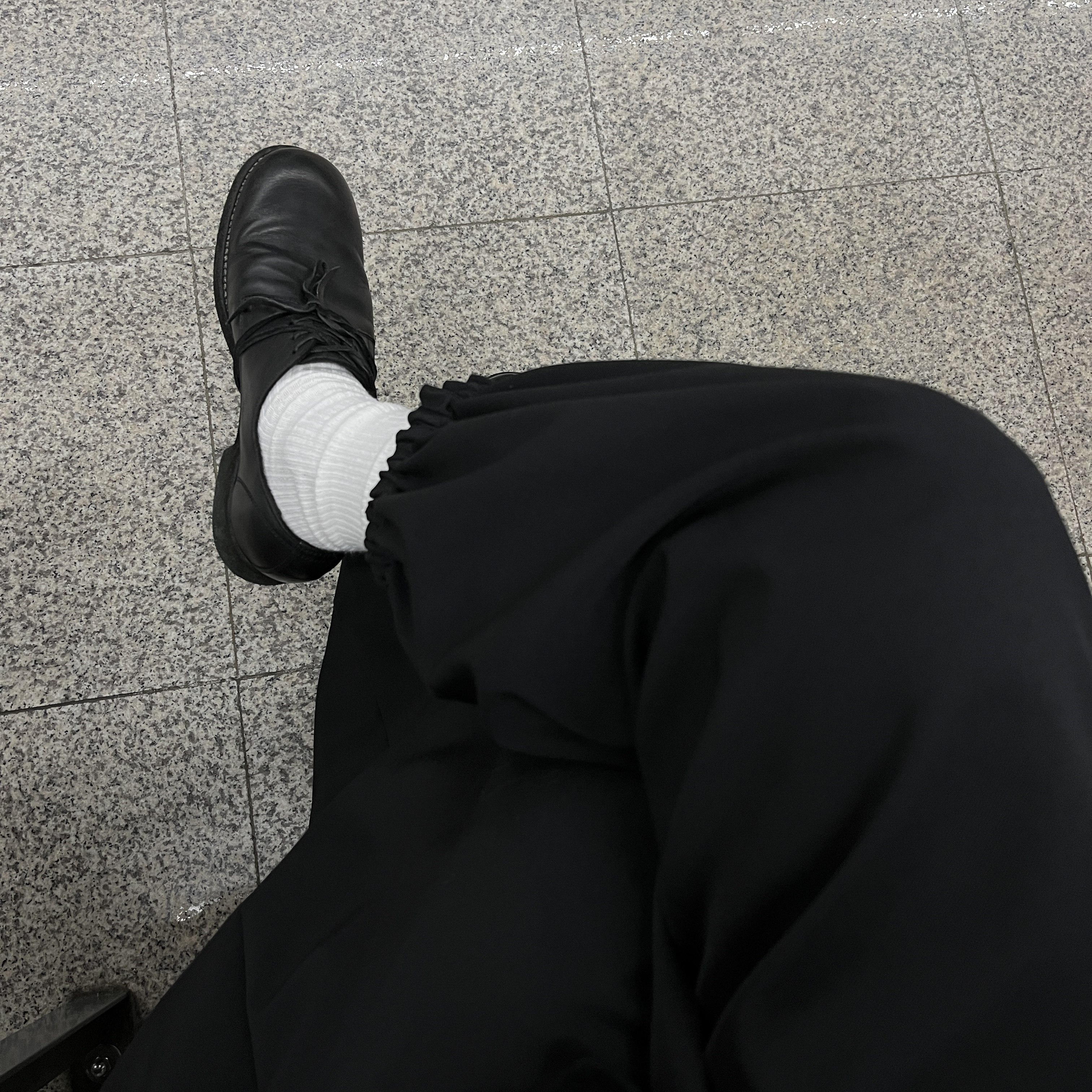 Guidi 992X Horse Full Grain Leather Derby Black 착용 스타일