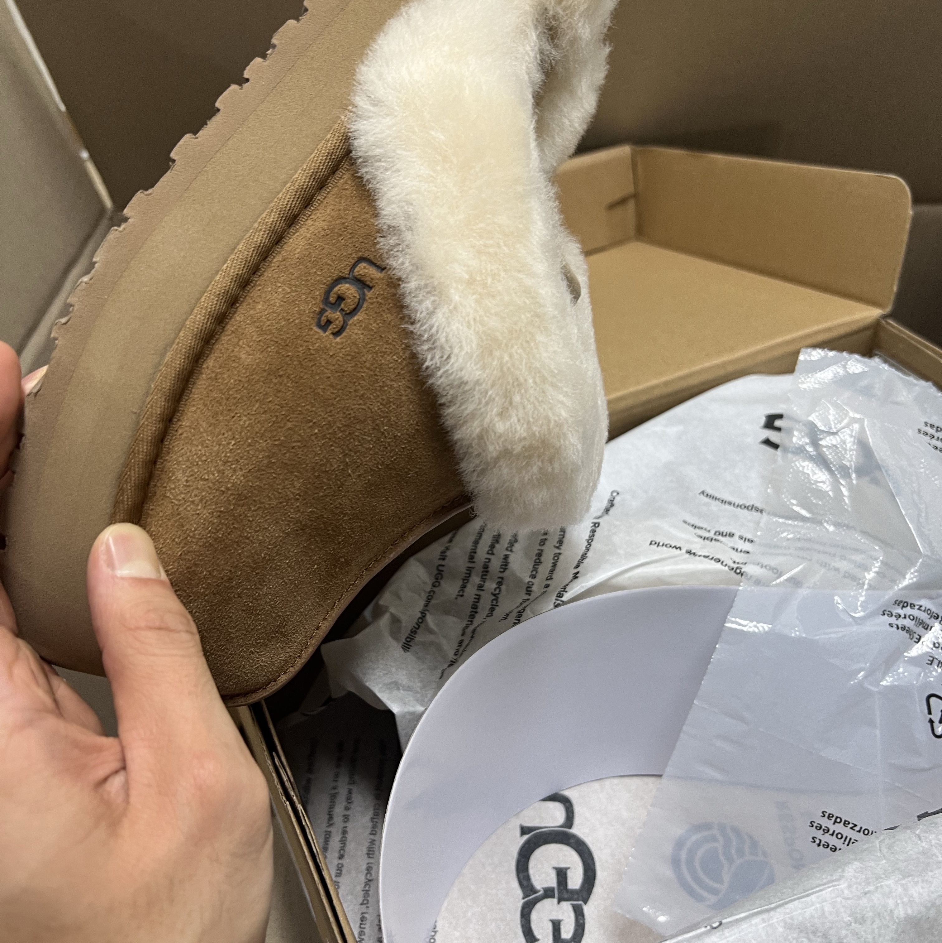 (W) UGG Disquette Slipper Chestnut 착용 스타일