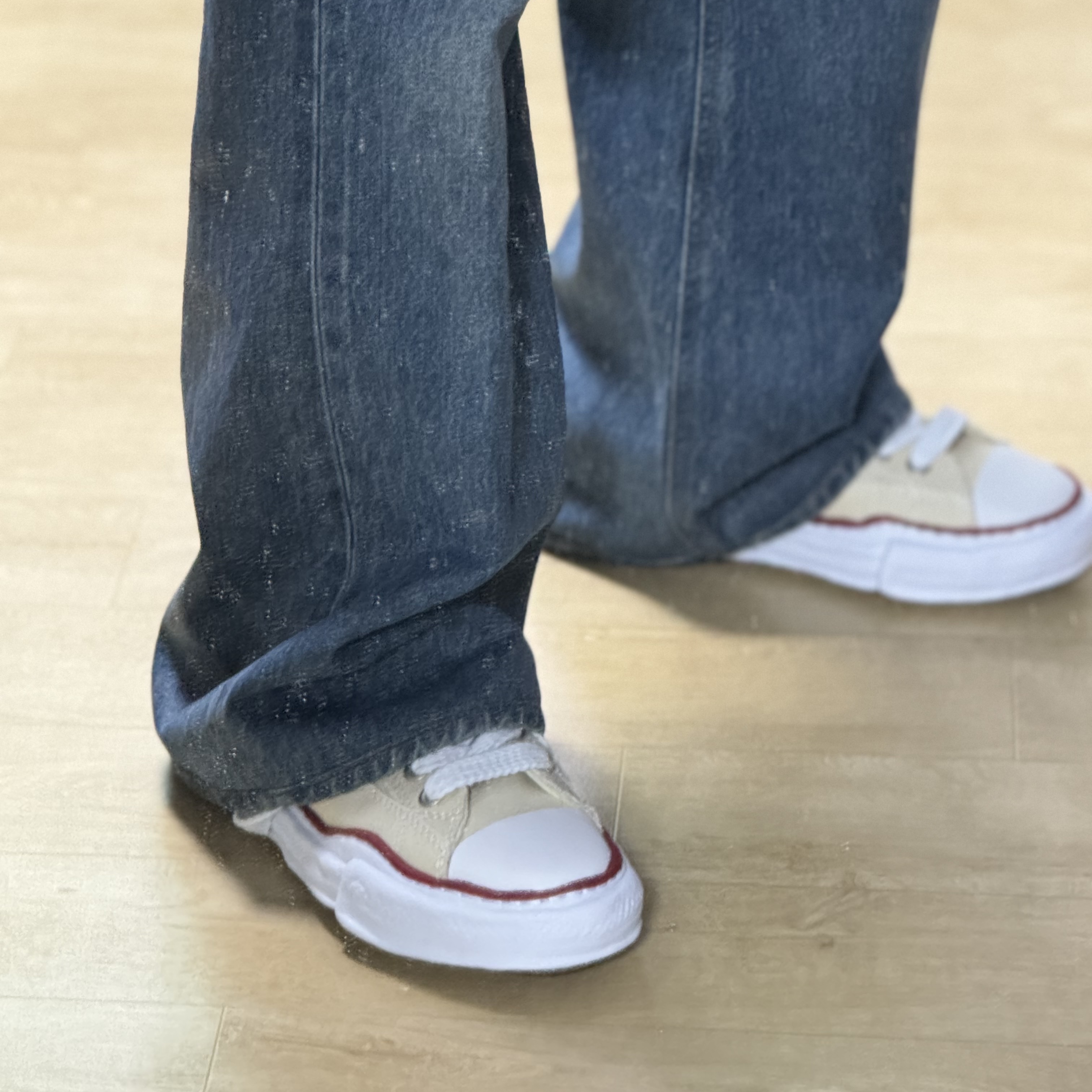 Maison Mihara Yasuhiro Peterson OG Sole Canvas Low-top Sneakers Natural 착용 스타일 - 5