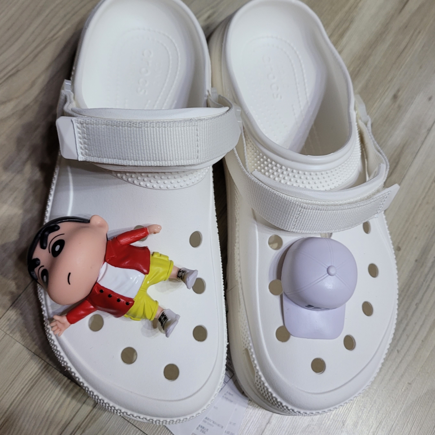 Crocs Classic Hiker Clog White 착용 스타일