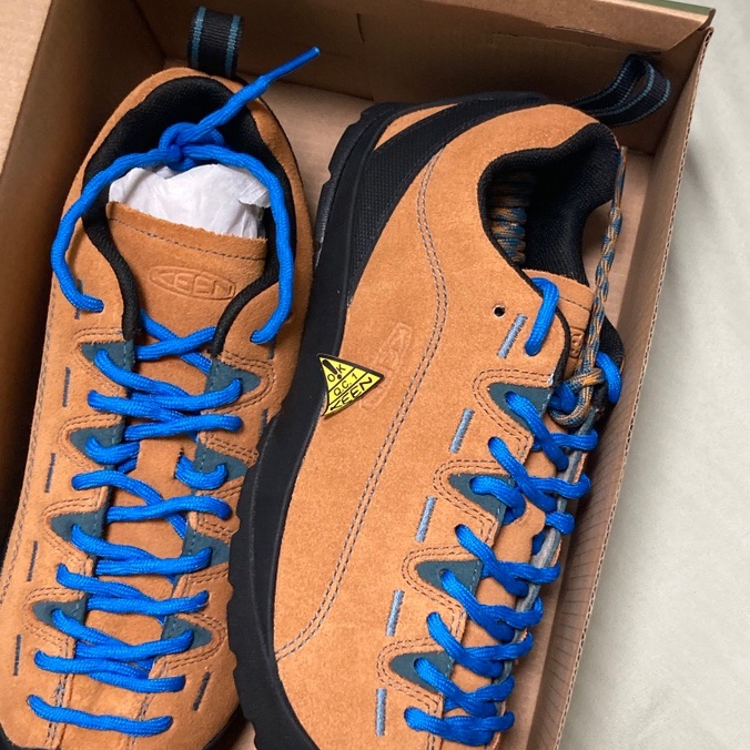 Keen Jasper Suede Sneakers Camel 착용 스타일 - 2