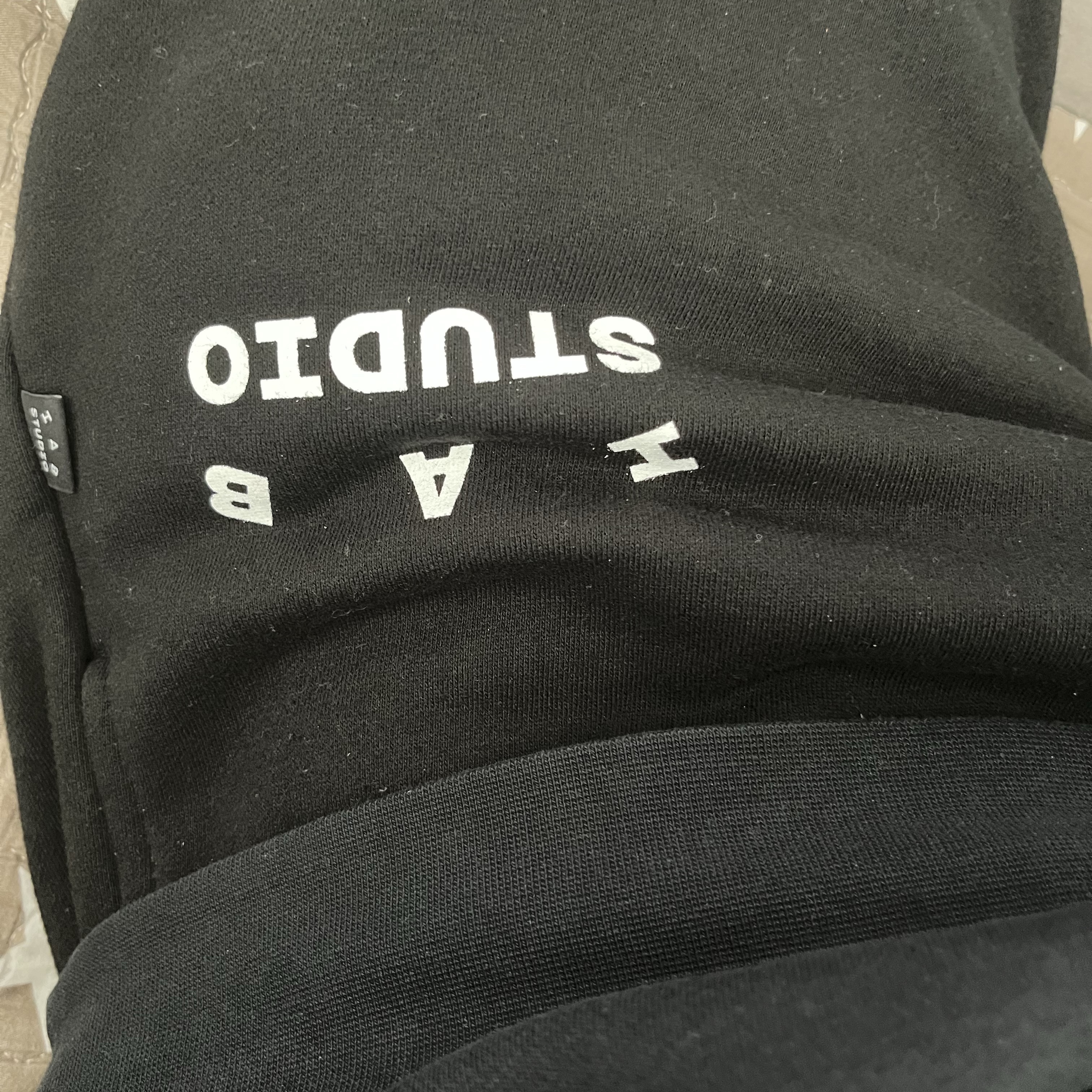 IAB Studio Sweatpants Black White - 23SS 착용 스타일