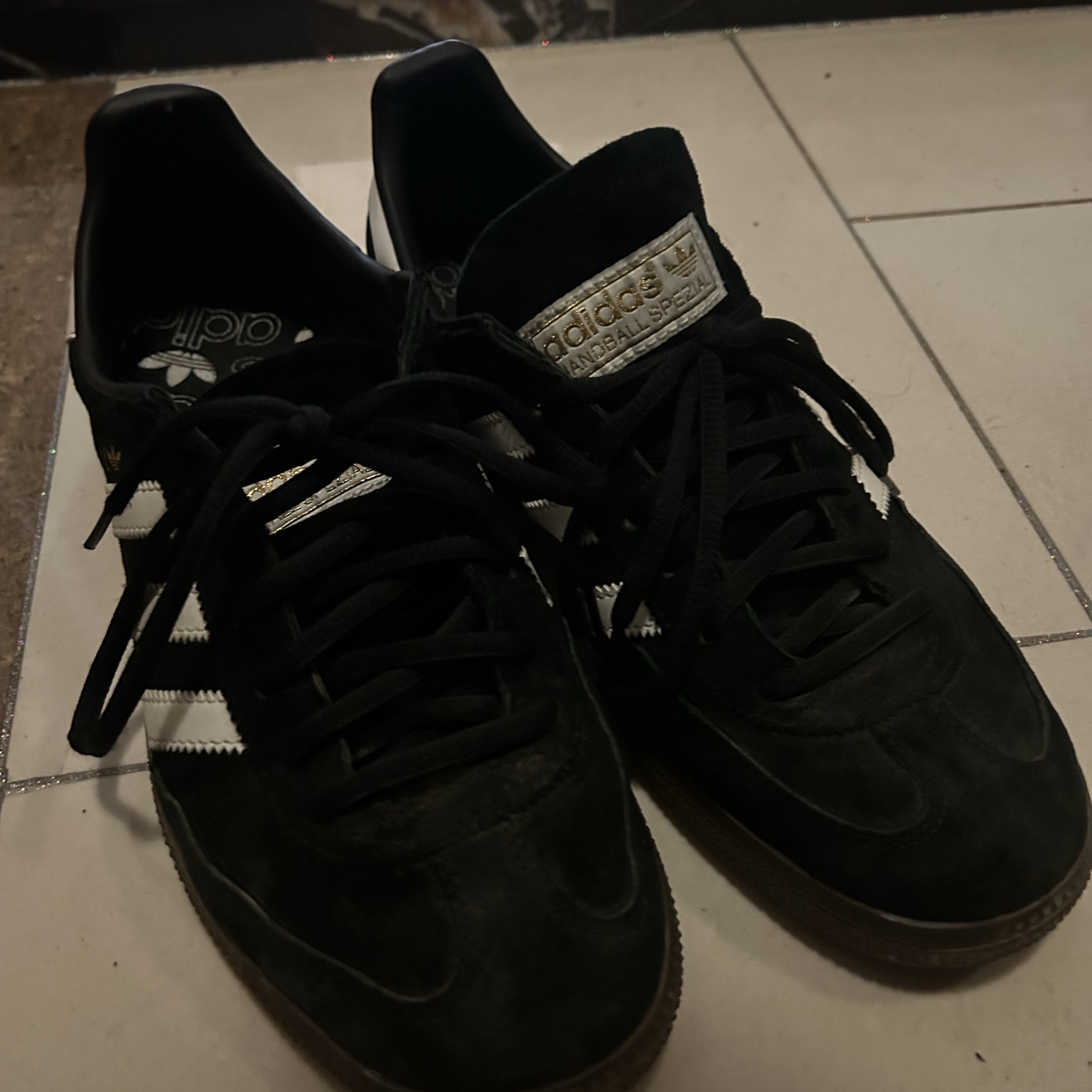 Adidas Spezial Handball Core Black 착용 스타일