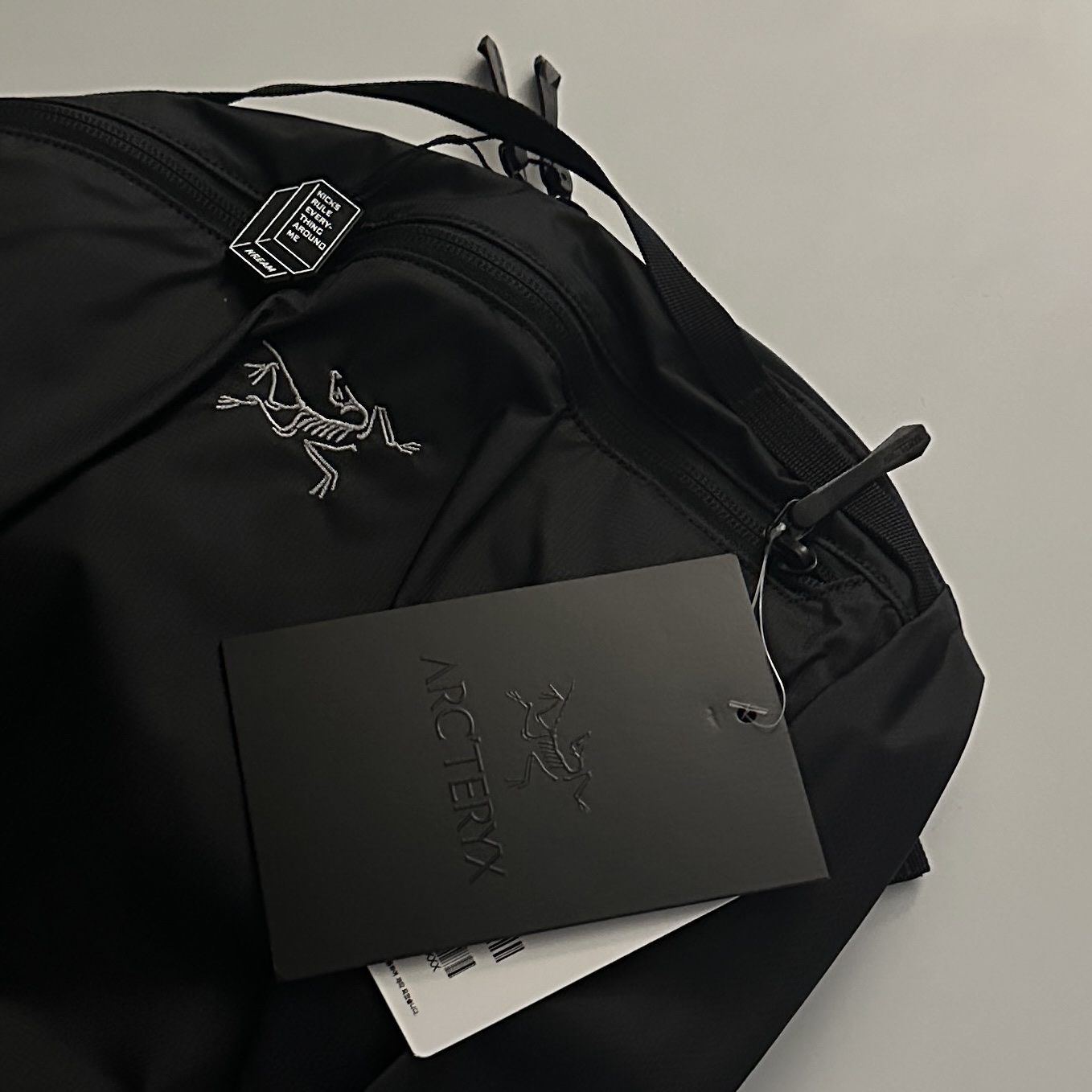 Arc'teryx Heliad 15 Backpack Black 착용 스타일