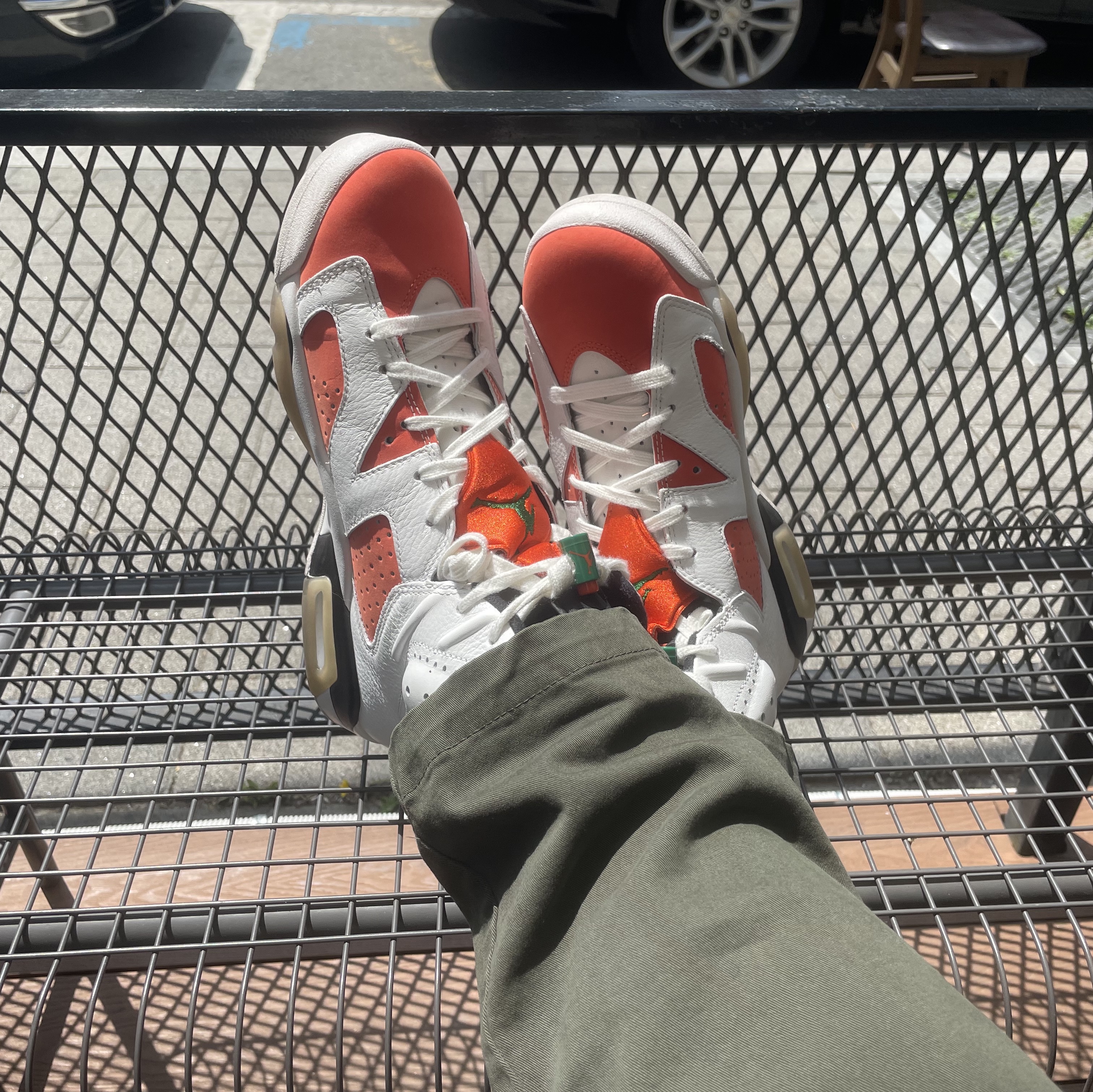Jordan 6 Retro Gatorade Like Mike White 착용 스타일 - 1