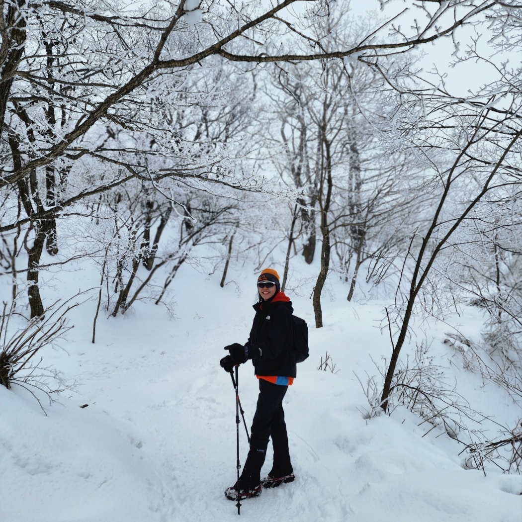 Nike ACG Trail Pants Black Anthracite - Asia, Nike ACG Polartec Wolf Tree Pullover Hoodie Cinnabar - Asia 착용 스타일