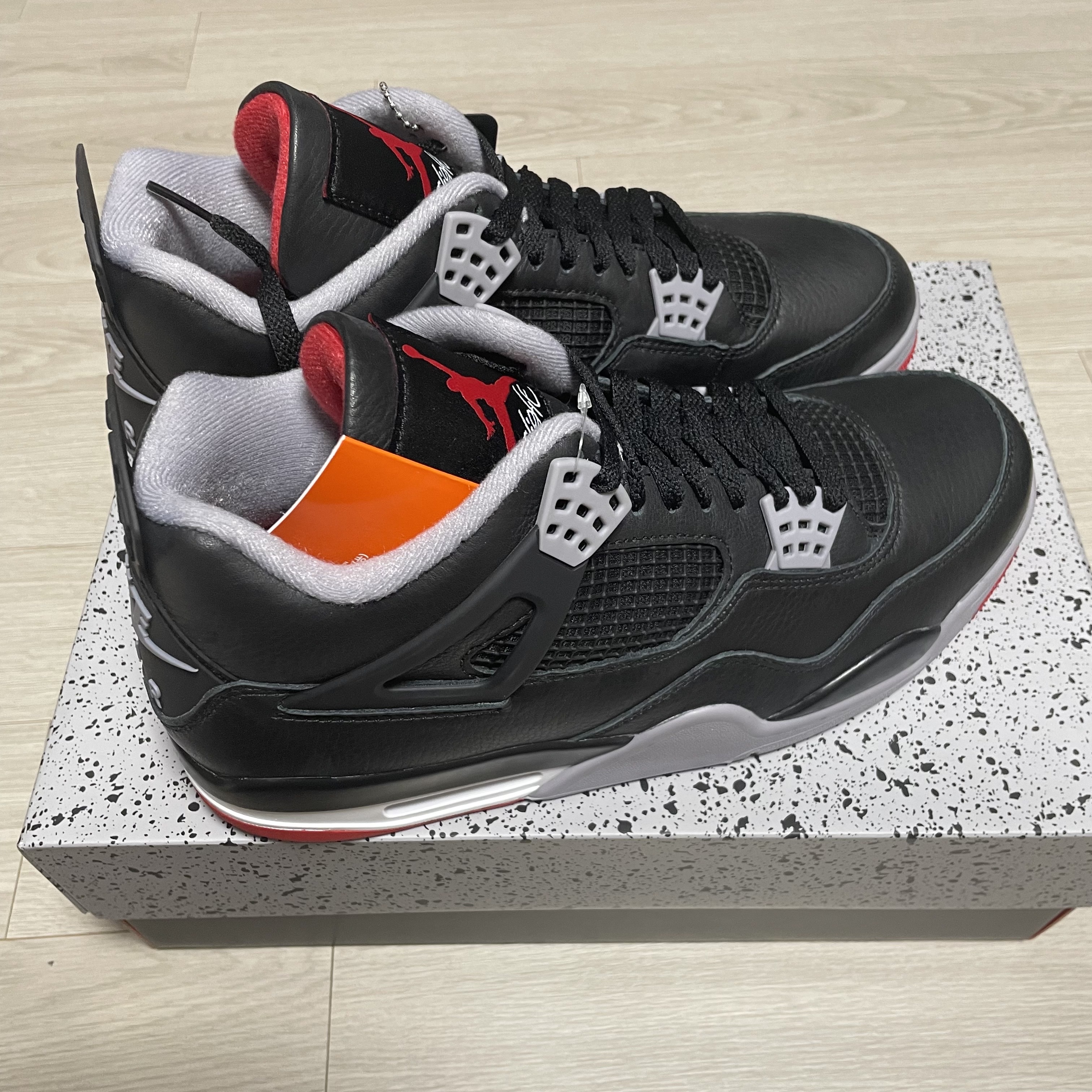 Jordan 4 Retro Bred Reimagined 착용 스타일 - 3