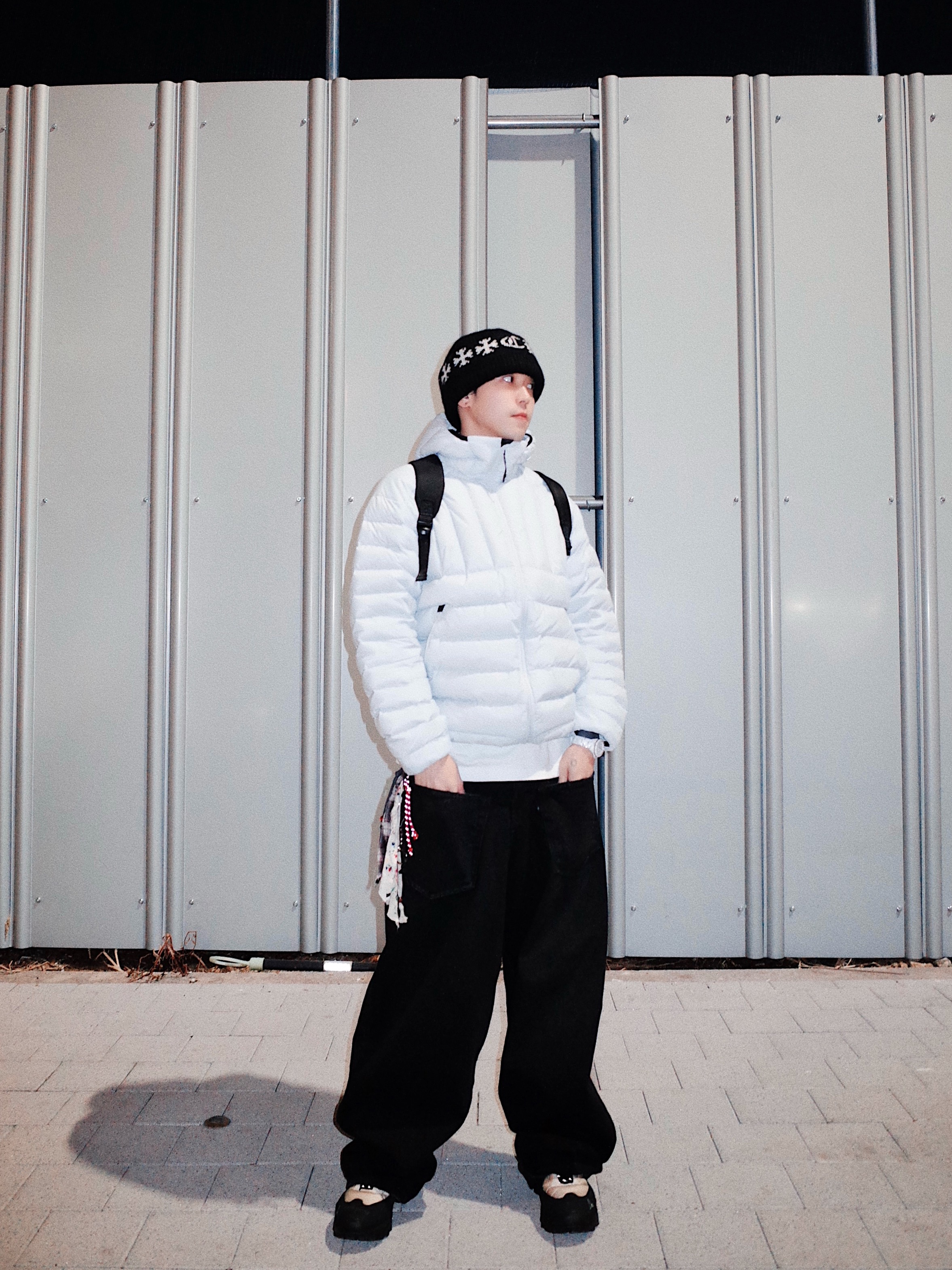 Roa Hiking Katharina Ecostep Vibram Sole Sand, Project G/R Coated Backward Denim Pants Black 착용 스타일 - 2