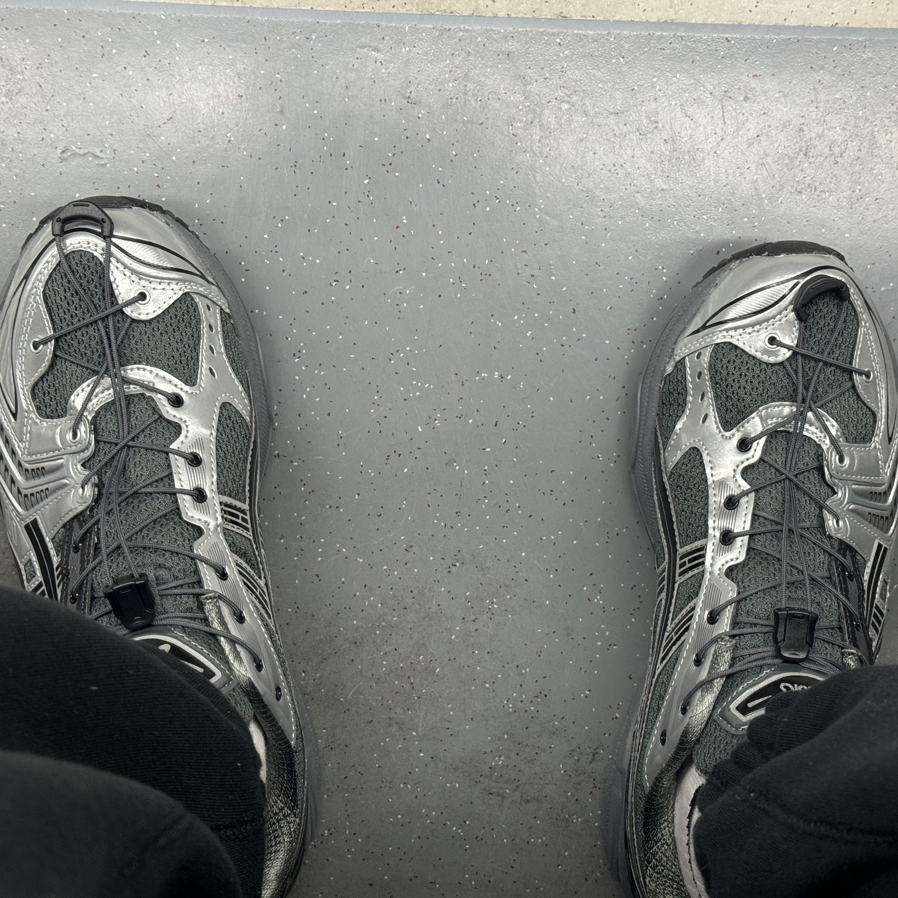 Asics x Unaffected Gel-Kayano 14 Silver Moon 착용 스타일