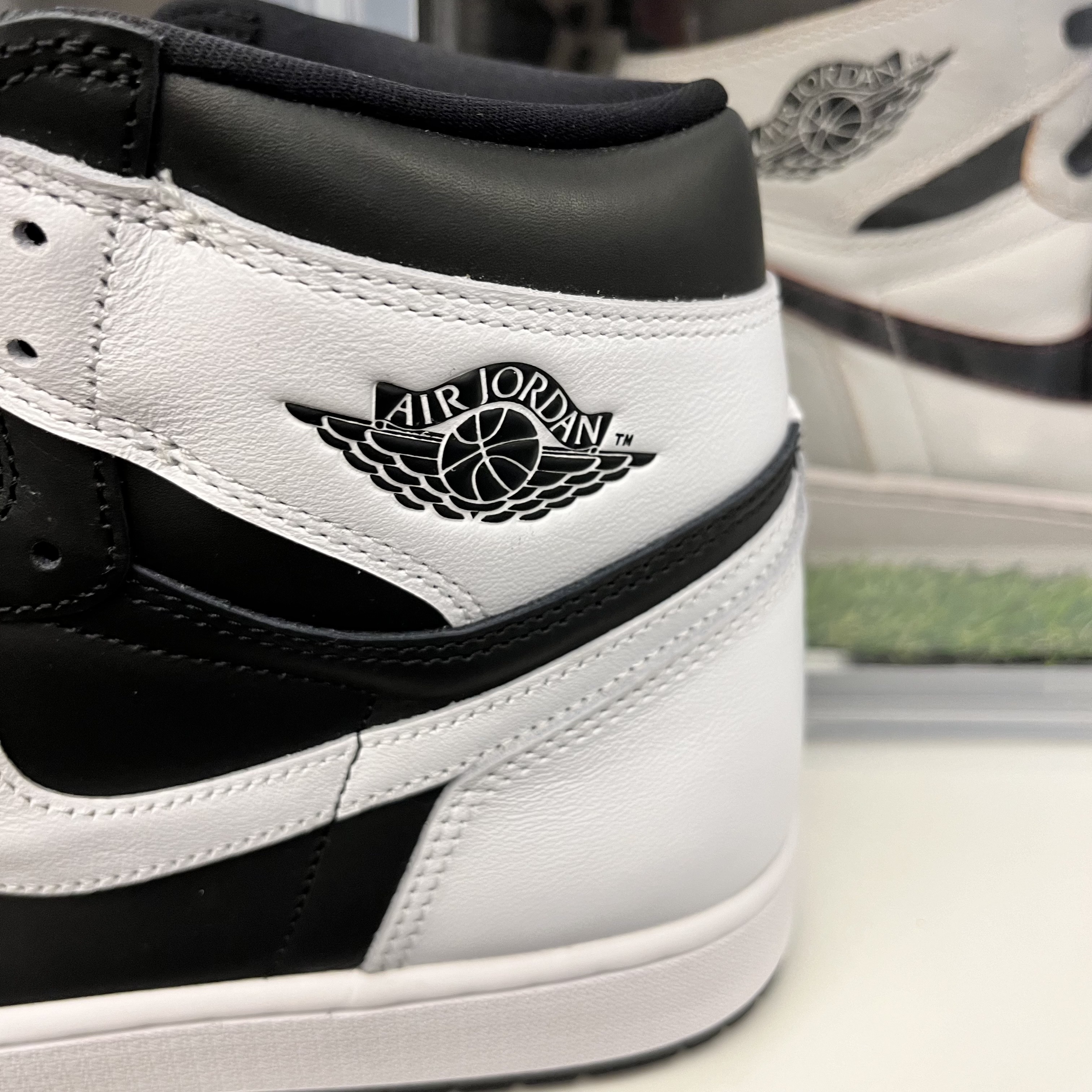 Jordan 1 Retro High OG Black White 착용 스타일