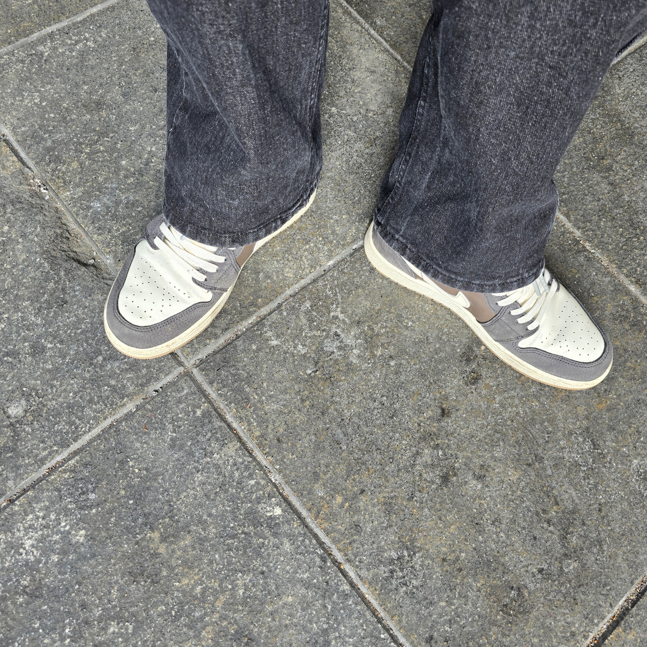 Jordan 1 Low Kkachi 착용 스타일