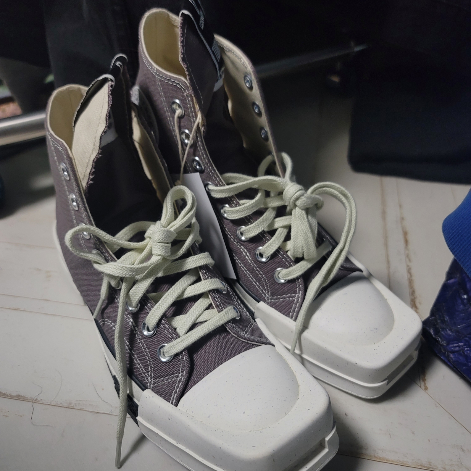 Converse x Drkshdw Turbodrk Chuck 70 Hi Laceless Iron 착용 스타일 - 1