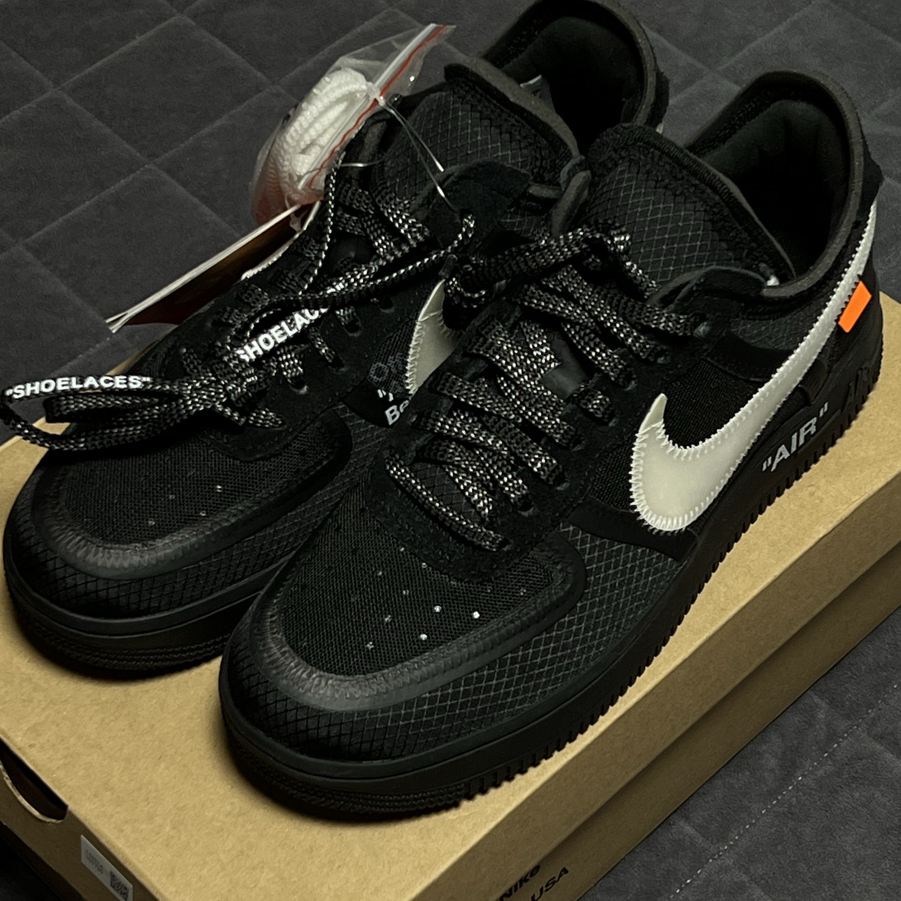 Nike x Off-White Air Force 1 Low Black White 착용 스타일