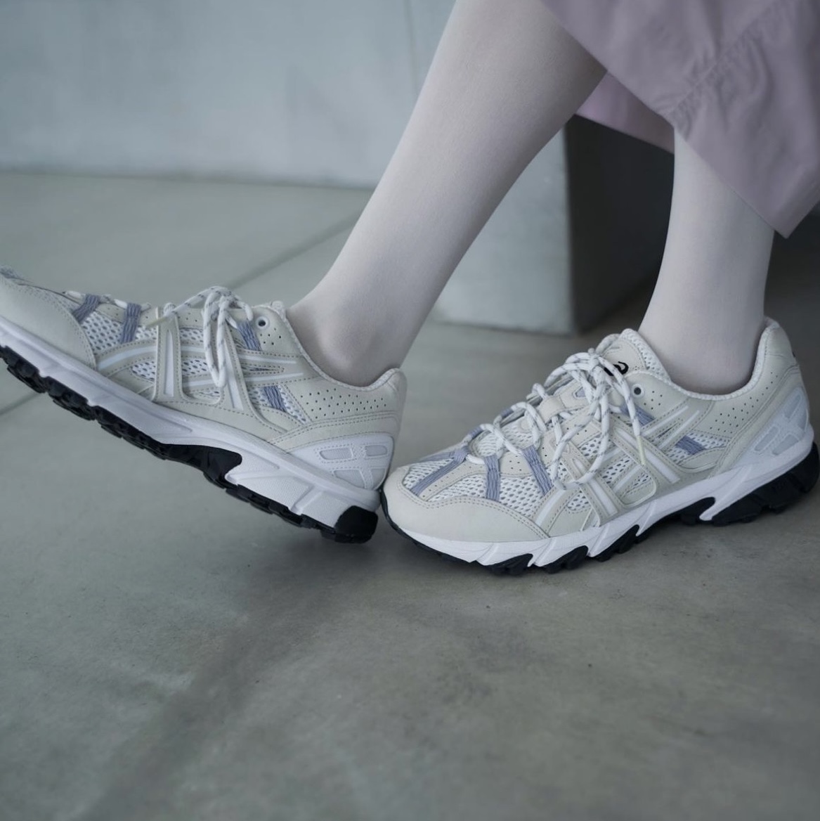 Asics x Emmi Gel-Sonoma 15-50 White Smoke Grey 착용 스타일 - 1