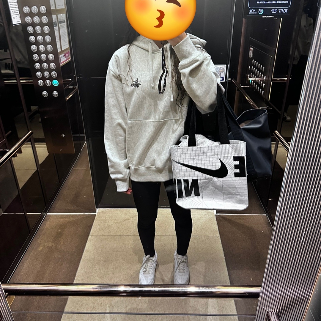 Stussy Basic Stussy Hoodie Ash Heather 2023 착용 스타일