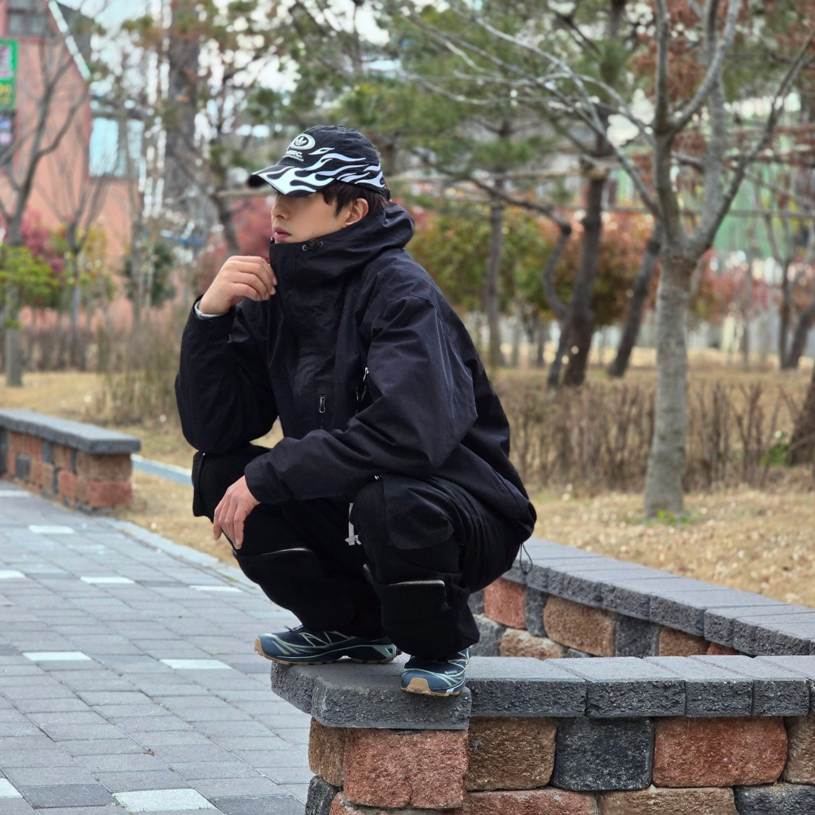아디다스 x NSRC 캡 블랙, 살로몬 XT-6 고어텍스 카본 베링 씨 착용 스타일 - 3