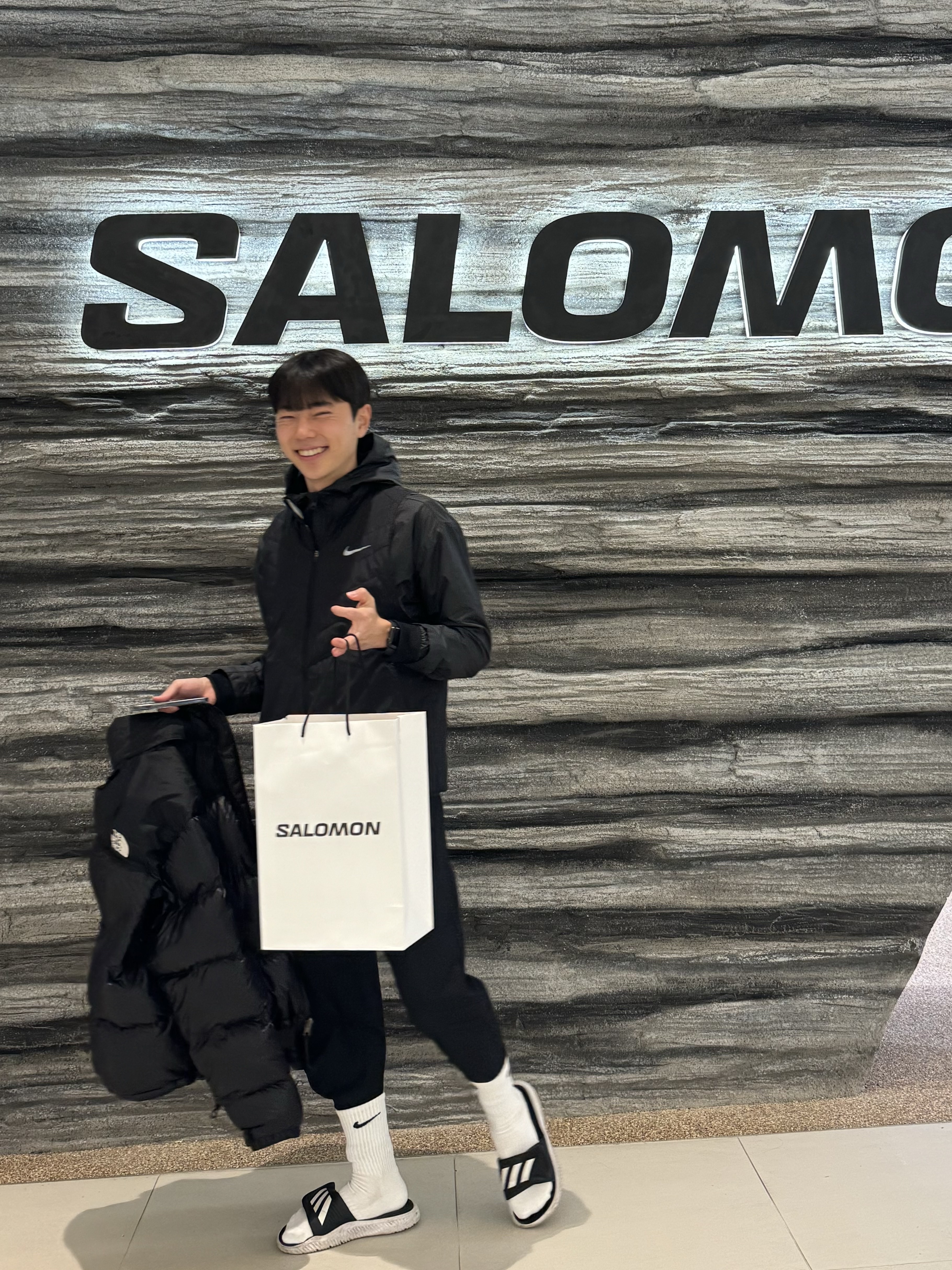 Salomon XT-6 ADV Black 착용 스타일 - 2