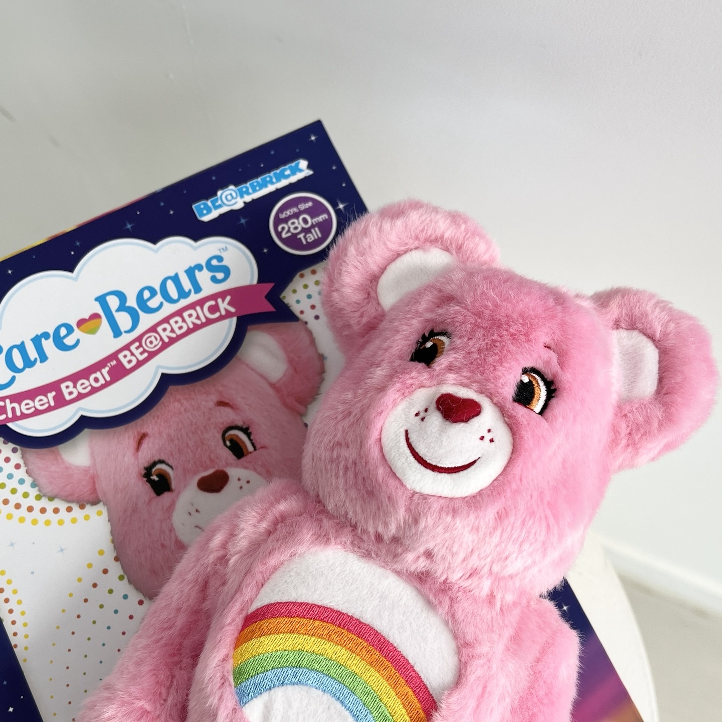 Bearbrick Care Bears Cheer Bear Costume Ver. 400% 착용 스타일