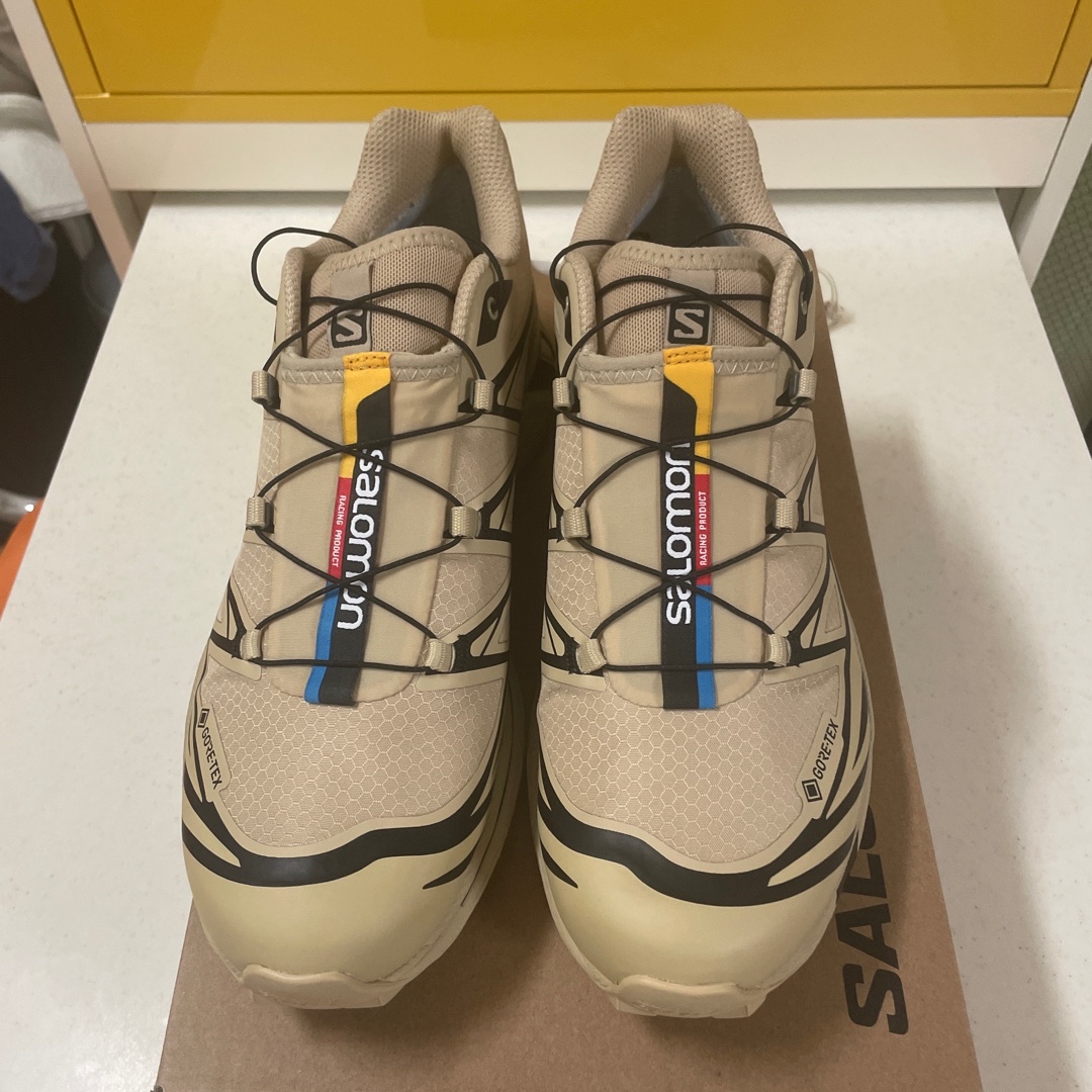 살로몬 XT-6 고어텍스 사파리 블랙 착용 스타일