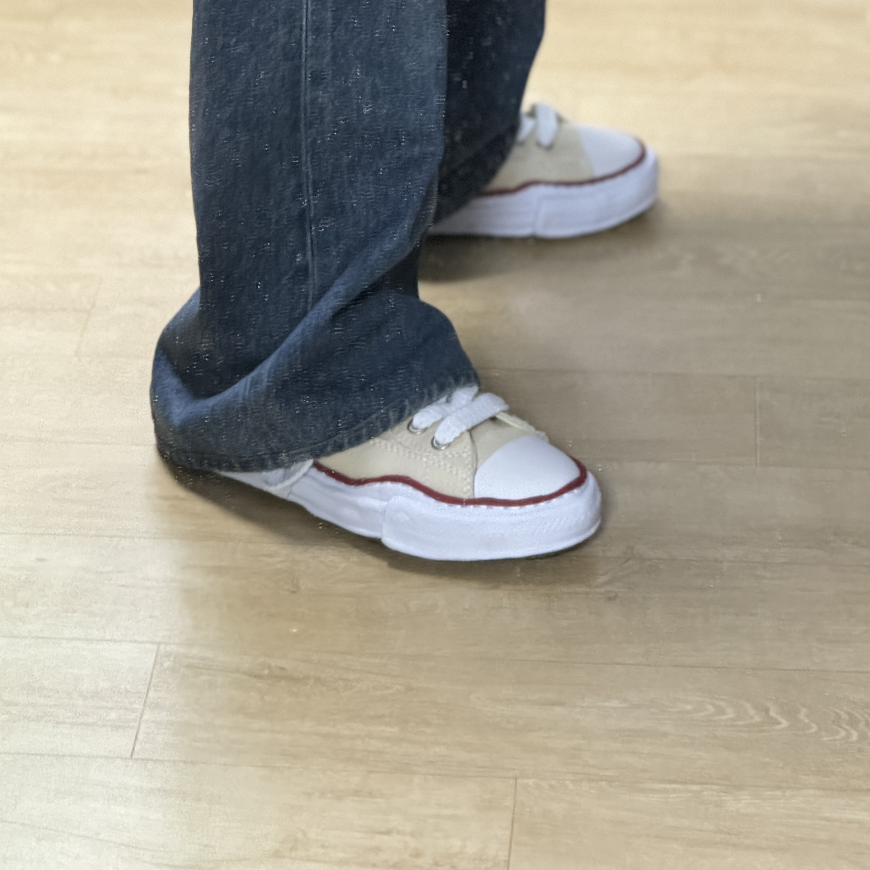 Maison Mihara Yasuhiro Peterson OG Sole Canvas Low-top Sneakers Natural 착용 스타일 - 4