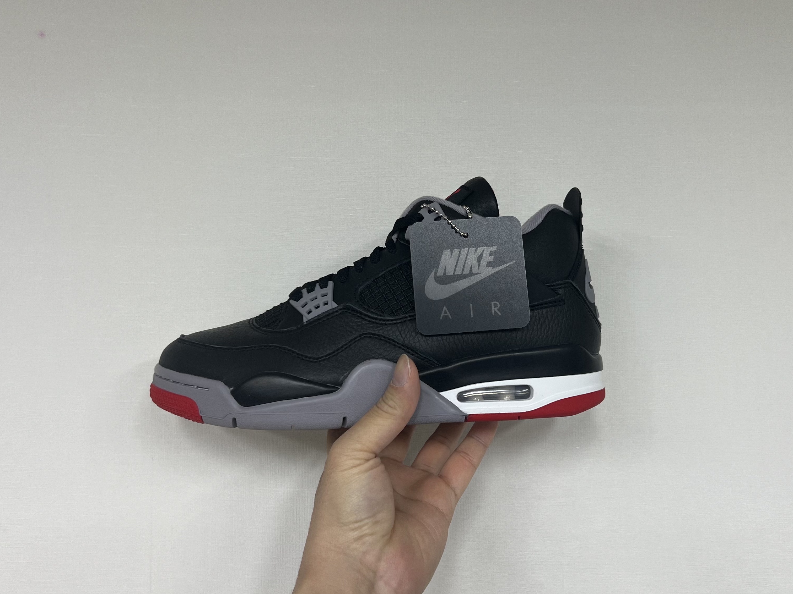 Jordan 4 Retro Bred Reimagined 착용 스타일