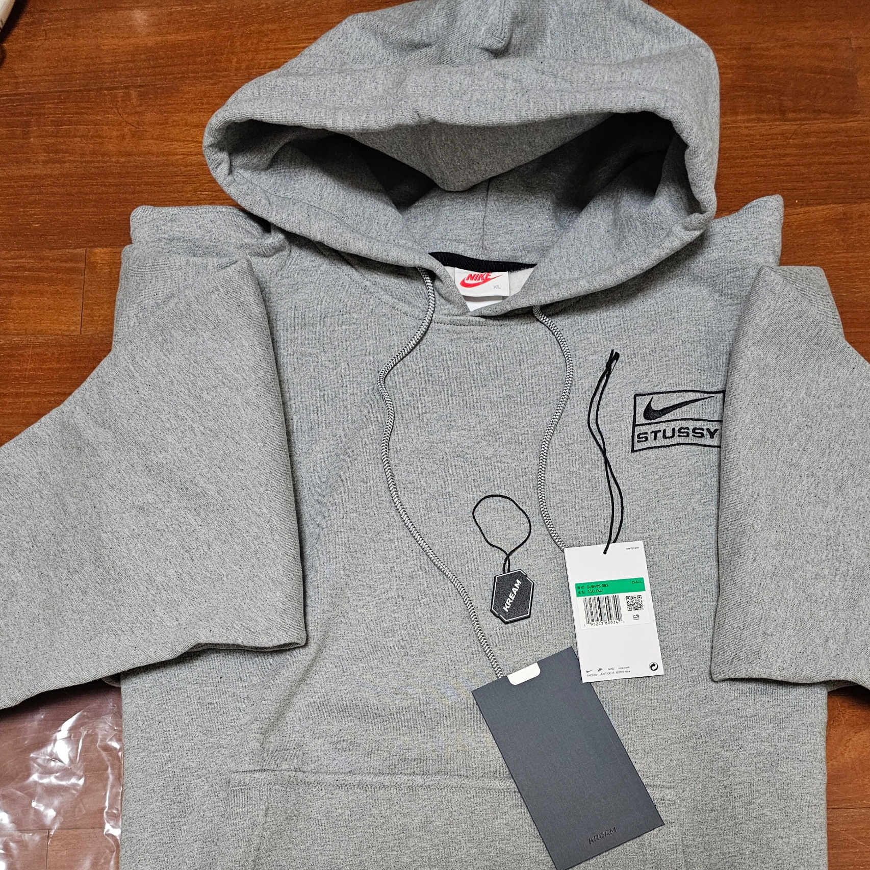 Nike x Stussy NRG RA Pullover Hoodie Dark Grey Heather (DJ9488-063) 착용 스타일