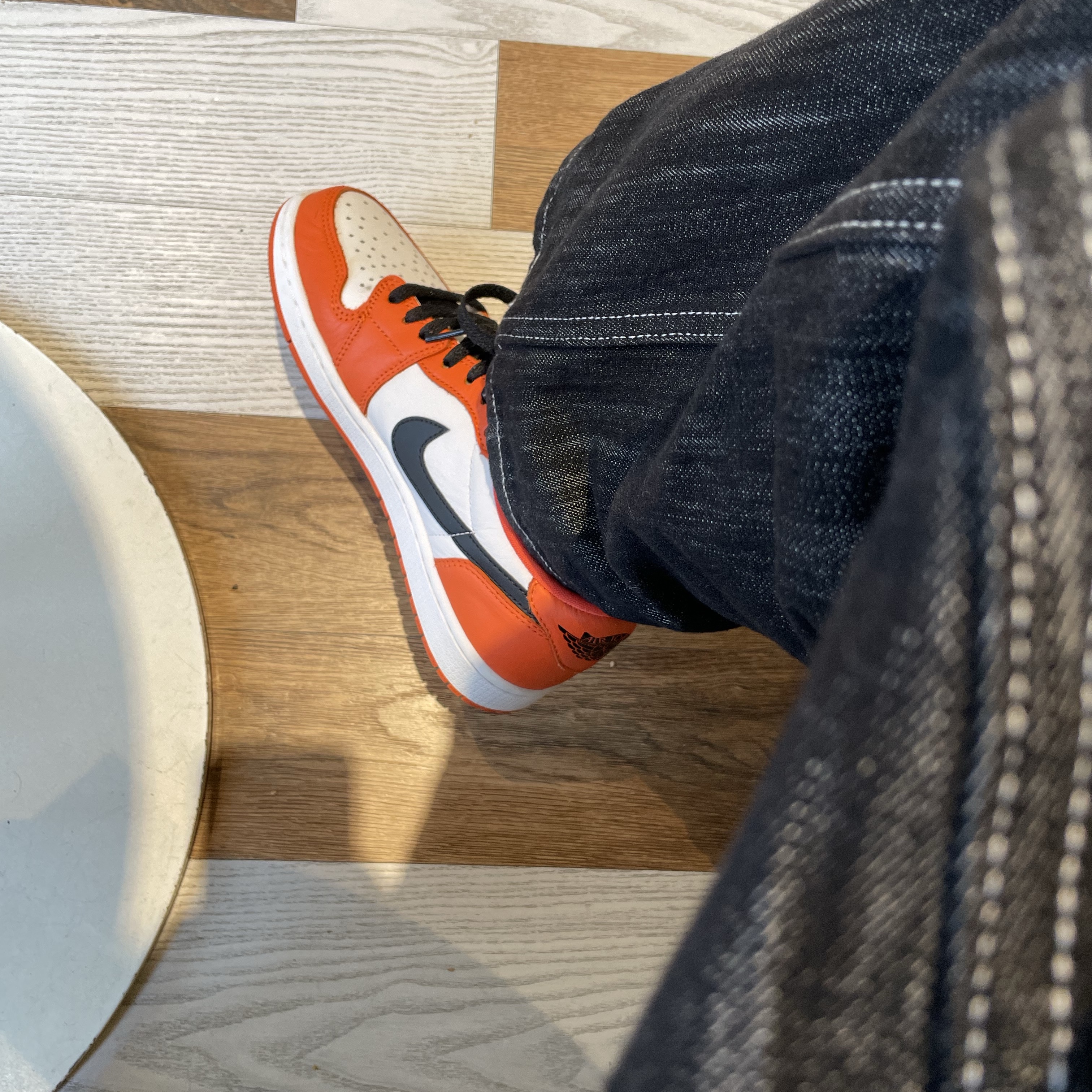 Jordan 1 Low OG Starfish 착용 스타일