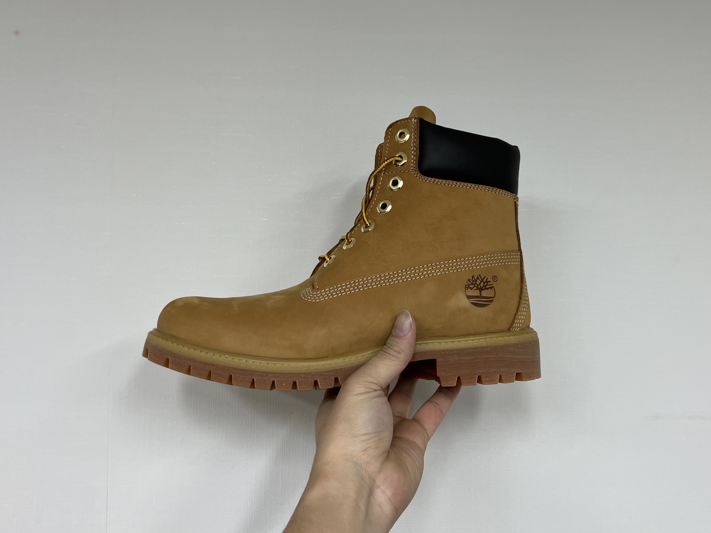 Timberland Premium 6 inch Waterproof Boot Wheat Nubuck - Wide 착용 스타일