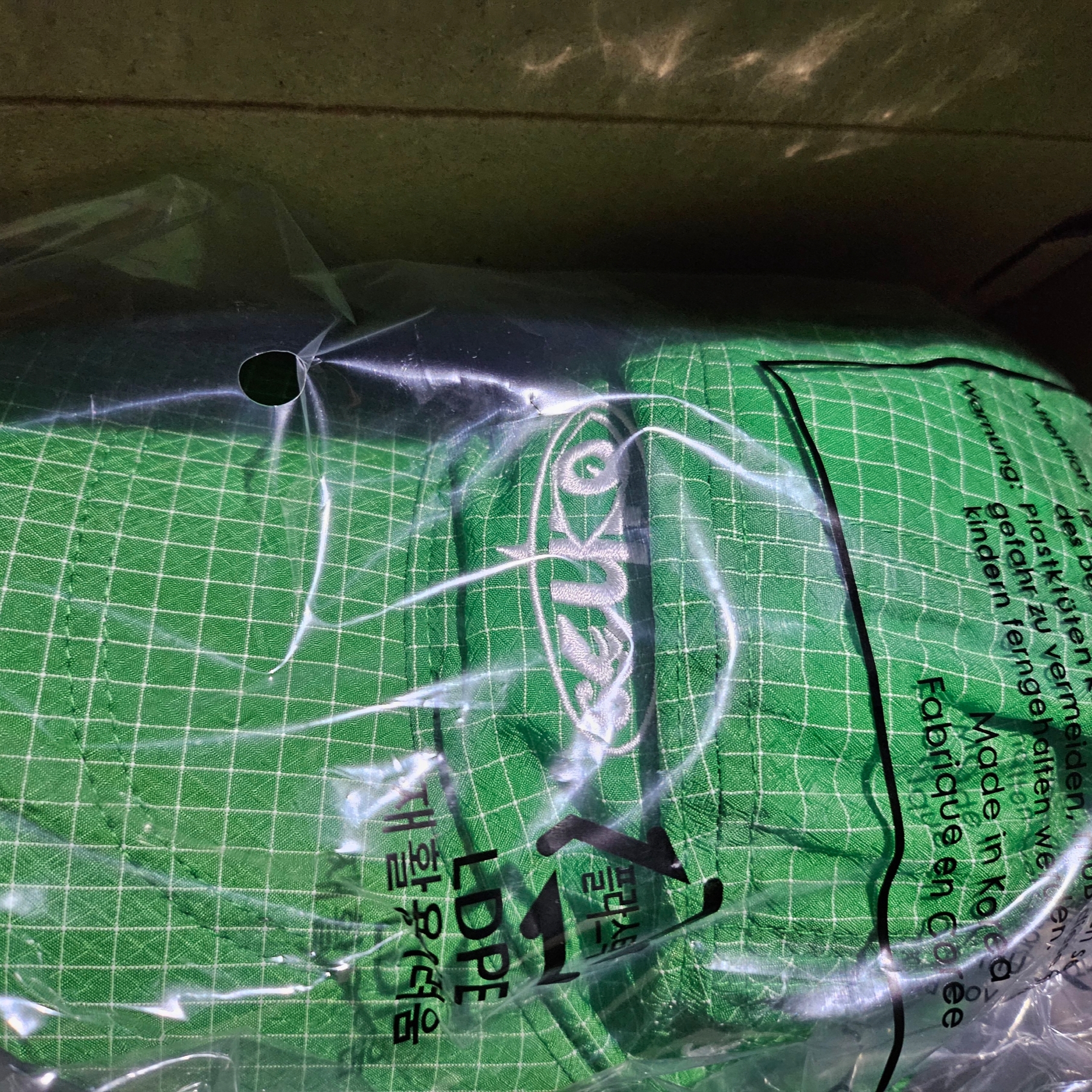 Nike x Off-White Fly Cap Kelly Green 착용 스타일