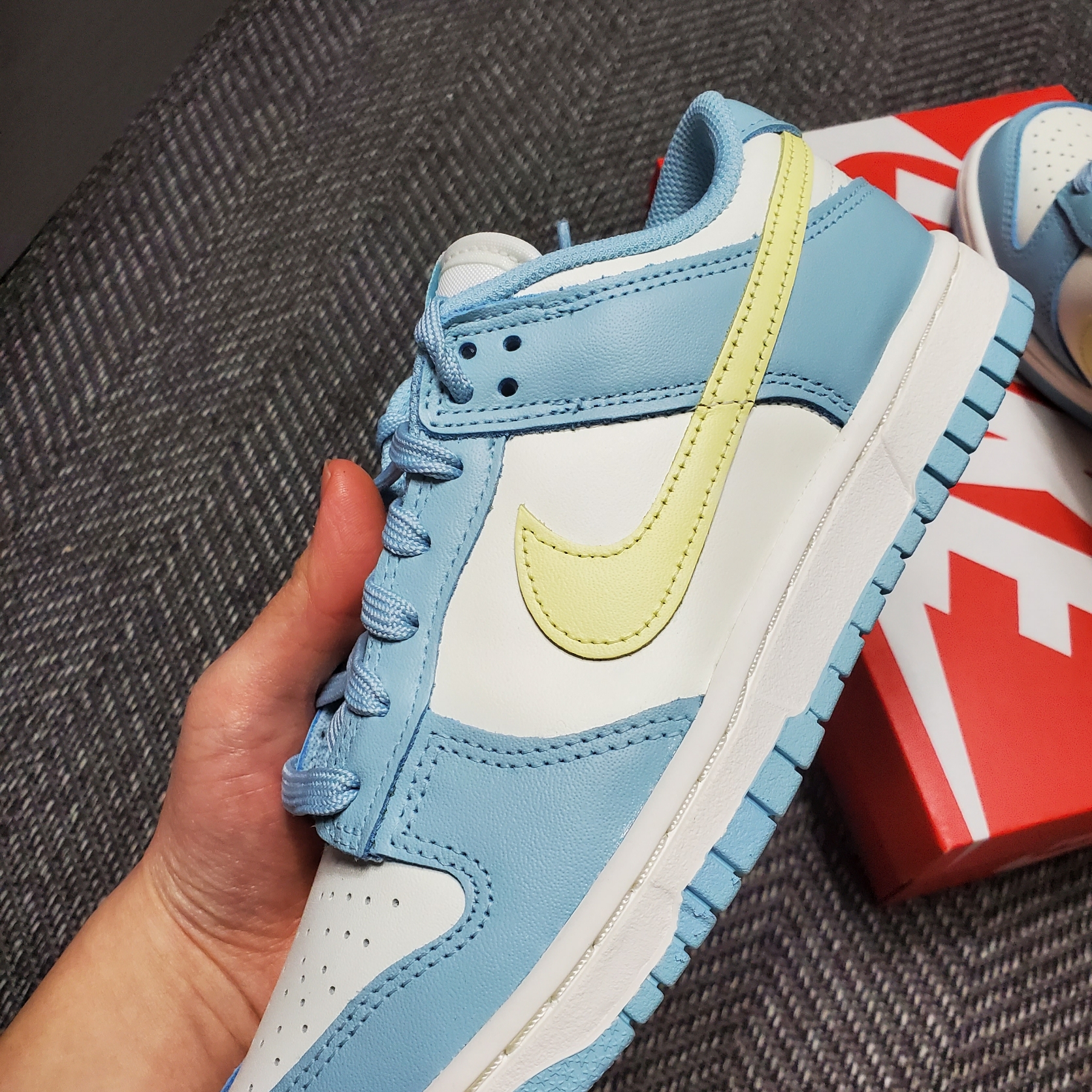(W) Nike Dunk Low Sail Citron Tint 착용 스타일