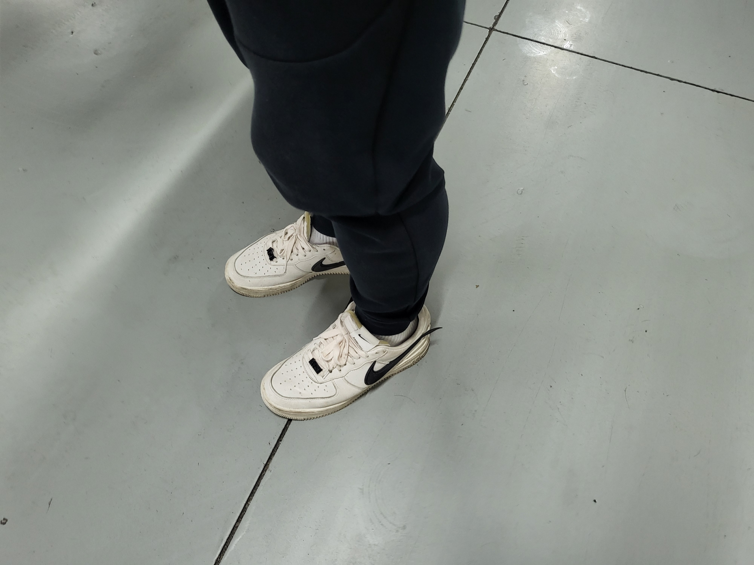 Nike x Ambush Air Force 1 Low SP Phantom 착용 스타일