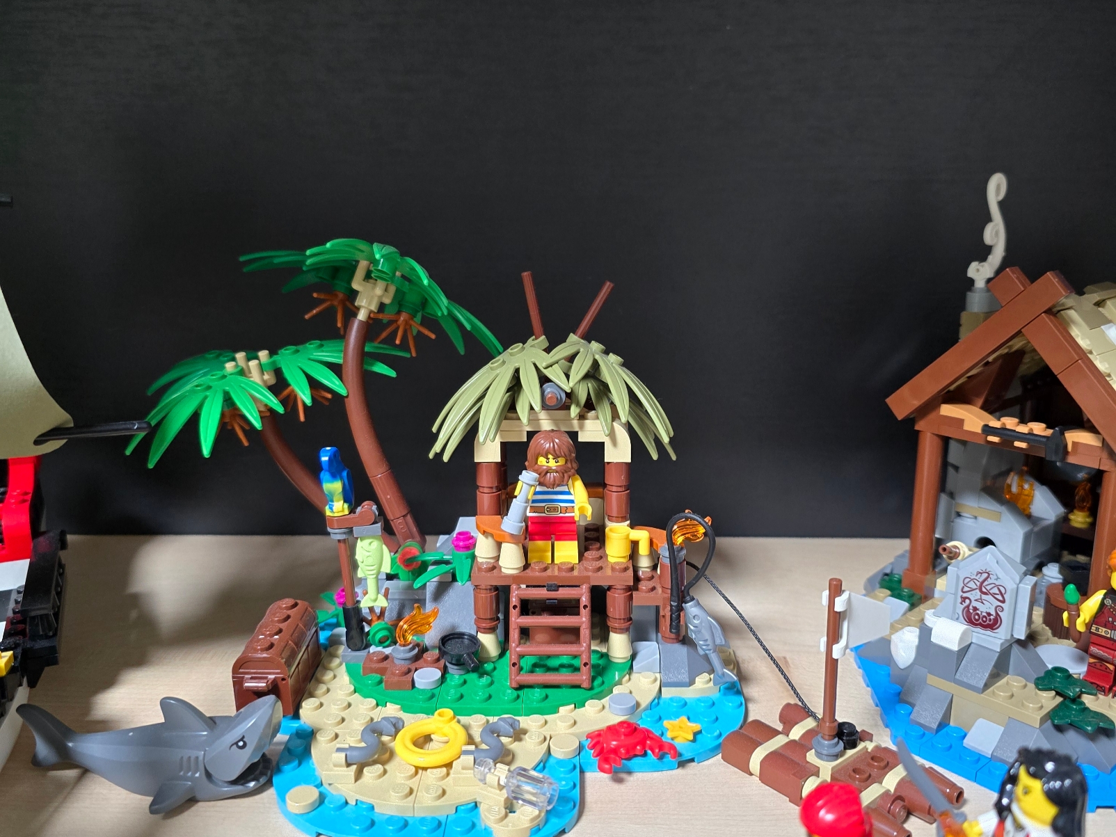 Lego Ray the Castaway, Lego Pirates of Barracuda Bay 착용 스타일 - 1