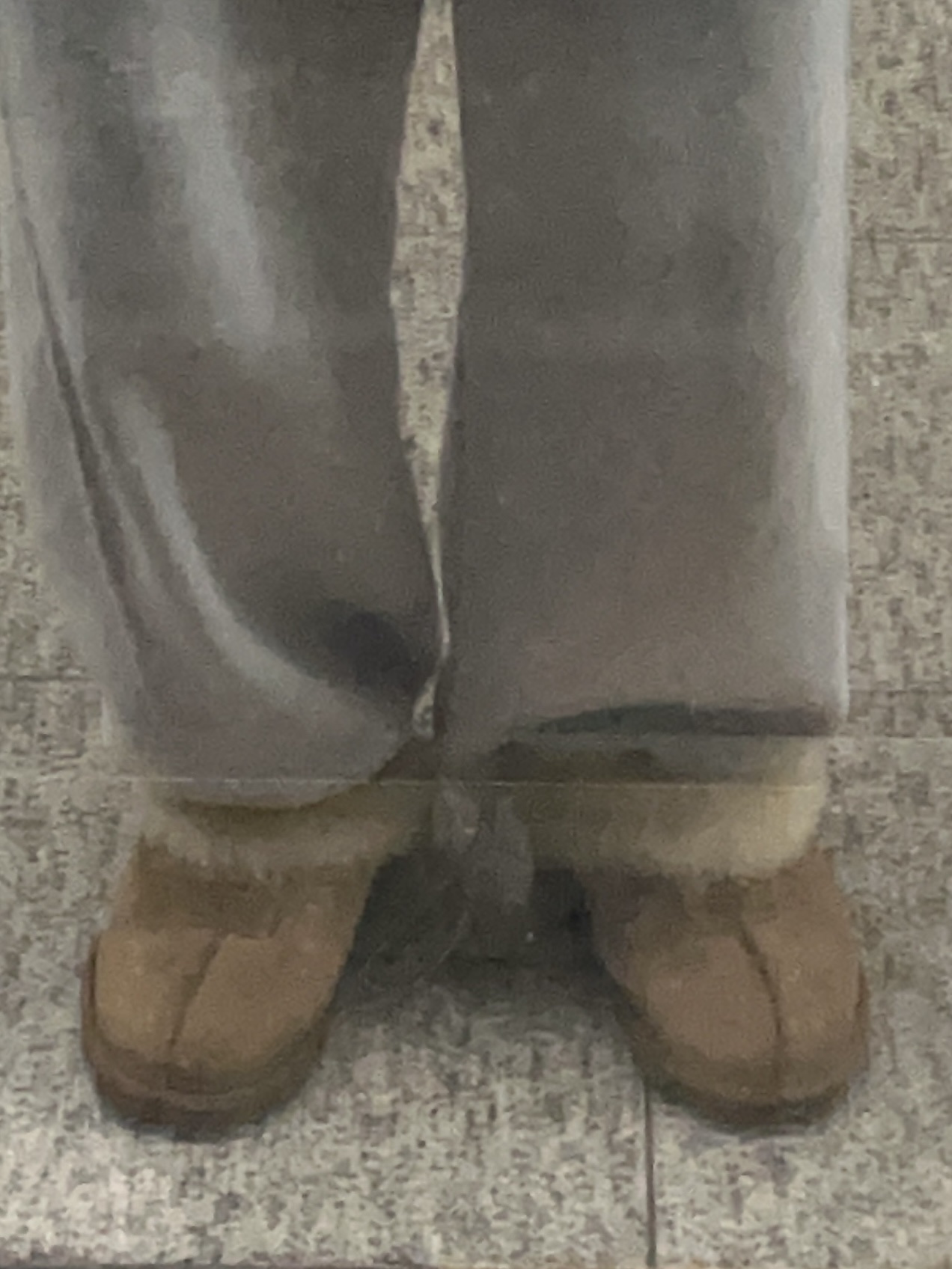 (W) UGG Coquette Slipper Chestnut 착용 스타일 - 1