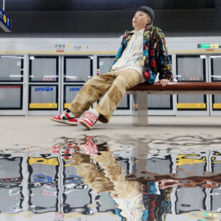 Nike x Frame Skate SB Dunk Low Pro Habibi, Supreme Saint Michael Fleece Jacket White - 21SS 착용 스타일 - 2