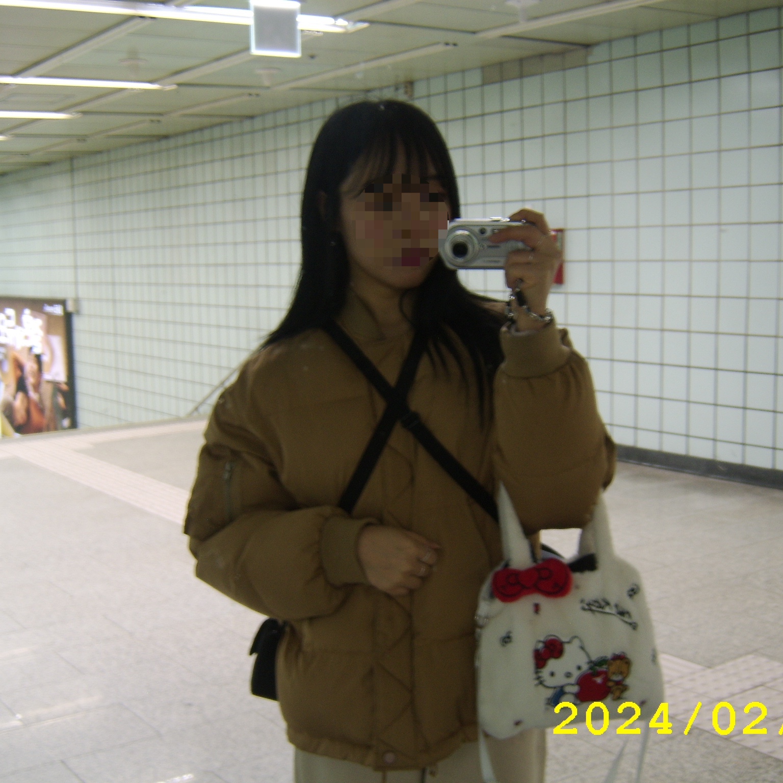 Porter Tanker Shoulder Bag Black 착용 스타일 - 1