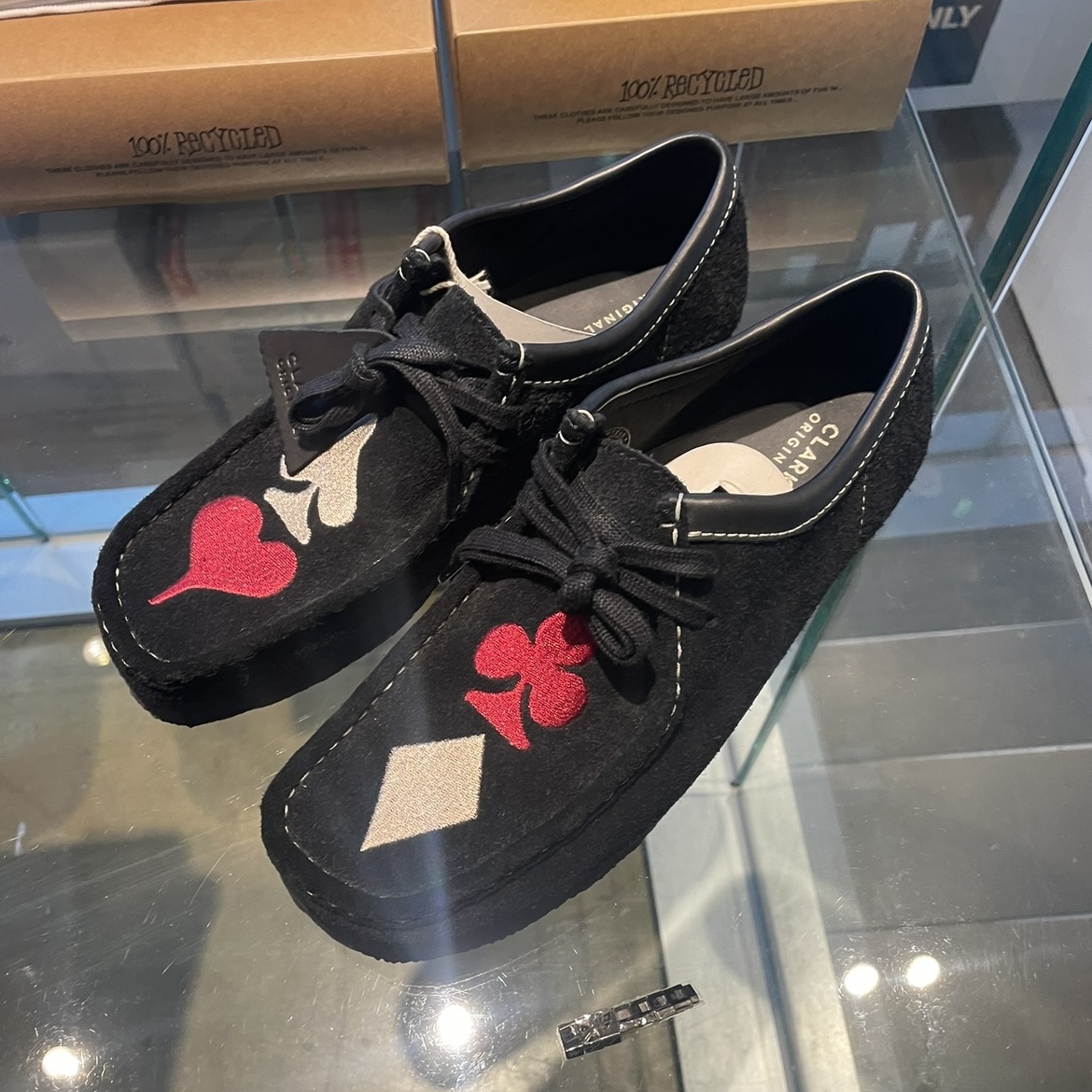 Clarks x Stussy Wallabee Black Suede 착용 스타일