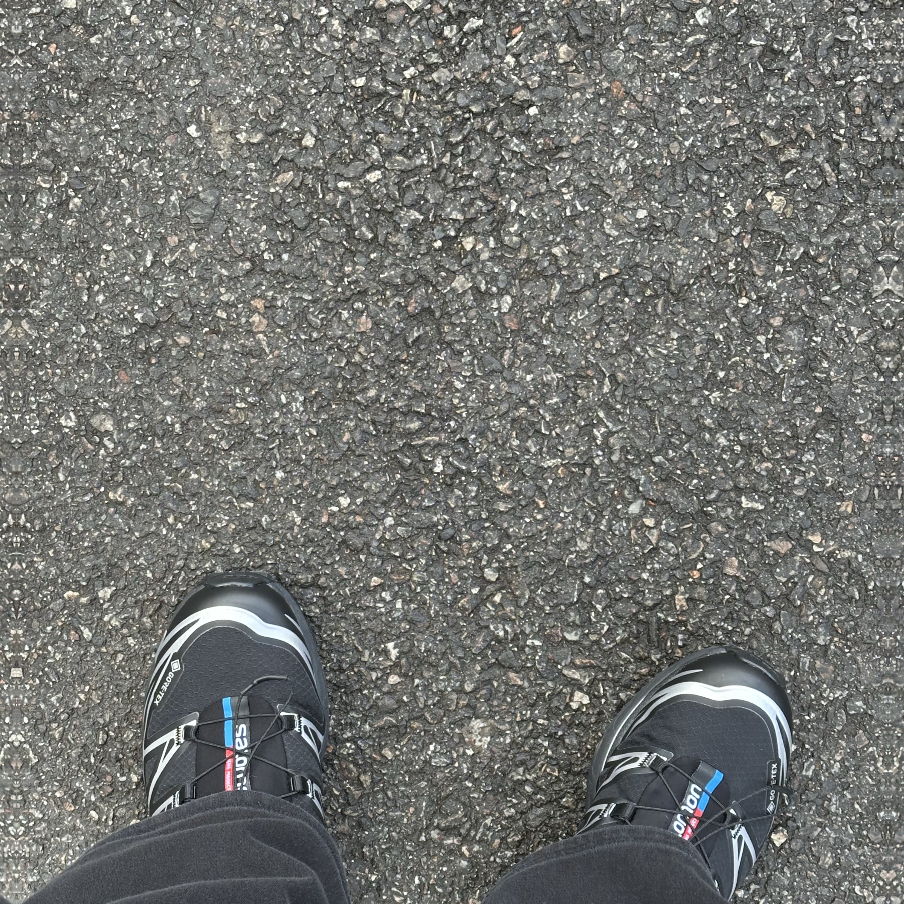 Salomon XT-6 GTX Black Silver 착용 스타일 - 2