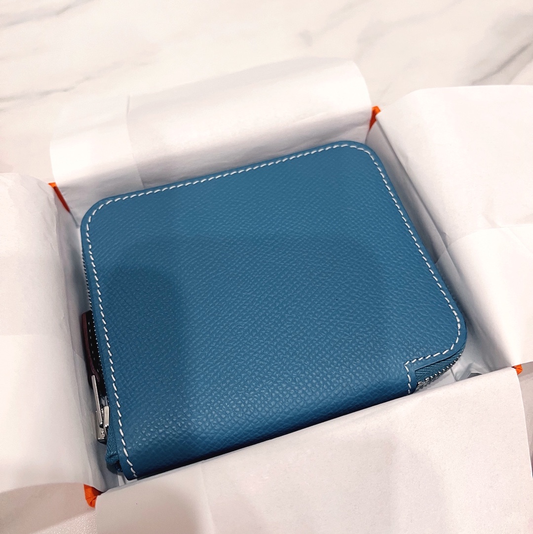 Hermes Silk'In Compact Wallet Epsom Barenia & Palladium New Bleu Jean Paprika 착용 스타일 - 1