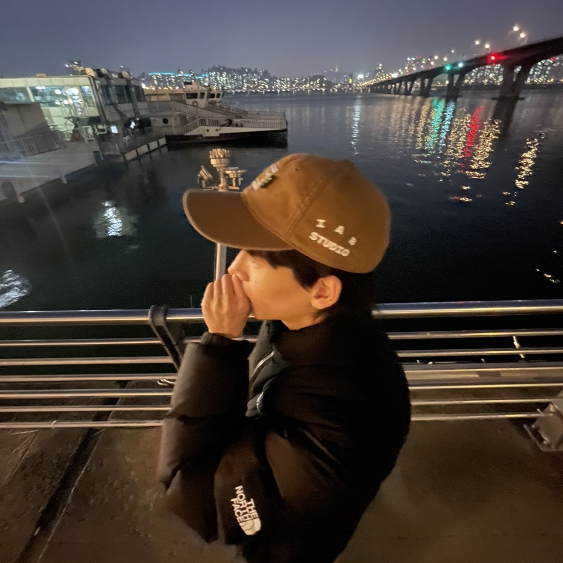Carhartt WIP x IAB Studio Canvas 6-Panel Cap Hamilton Brown 착용 스타일