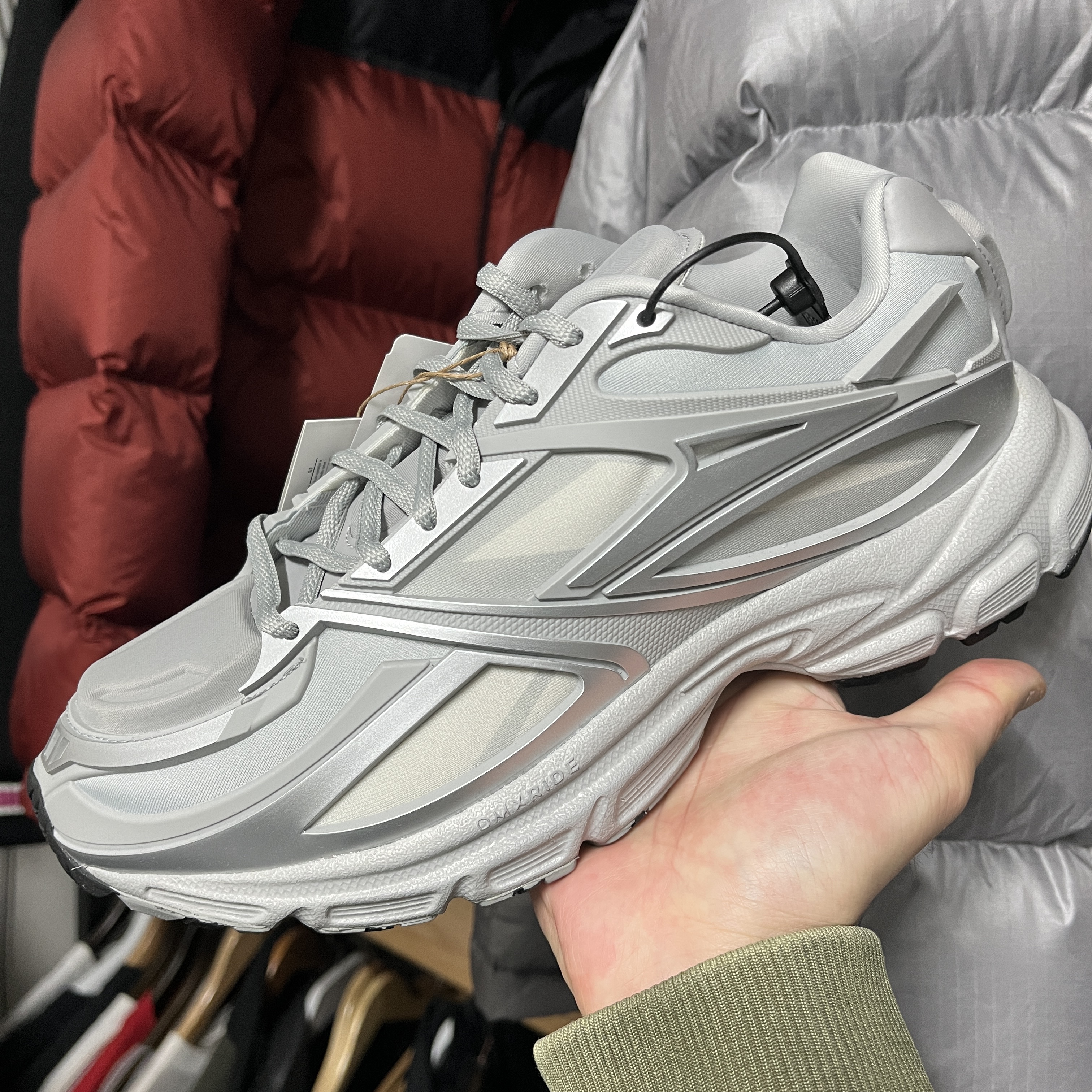 Reebok Premier Road Modern Grey 착용 스타일