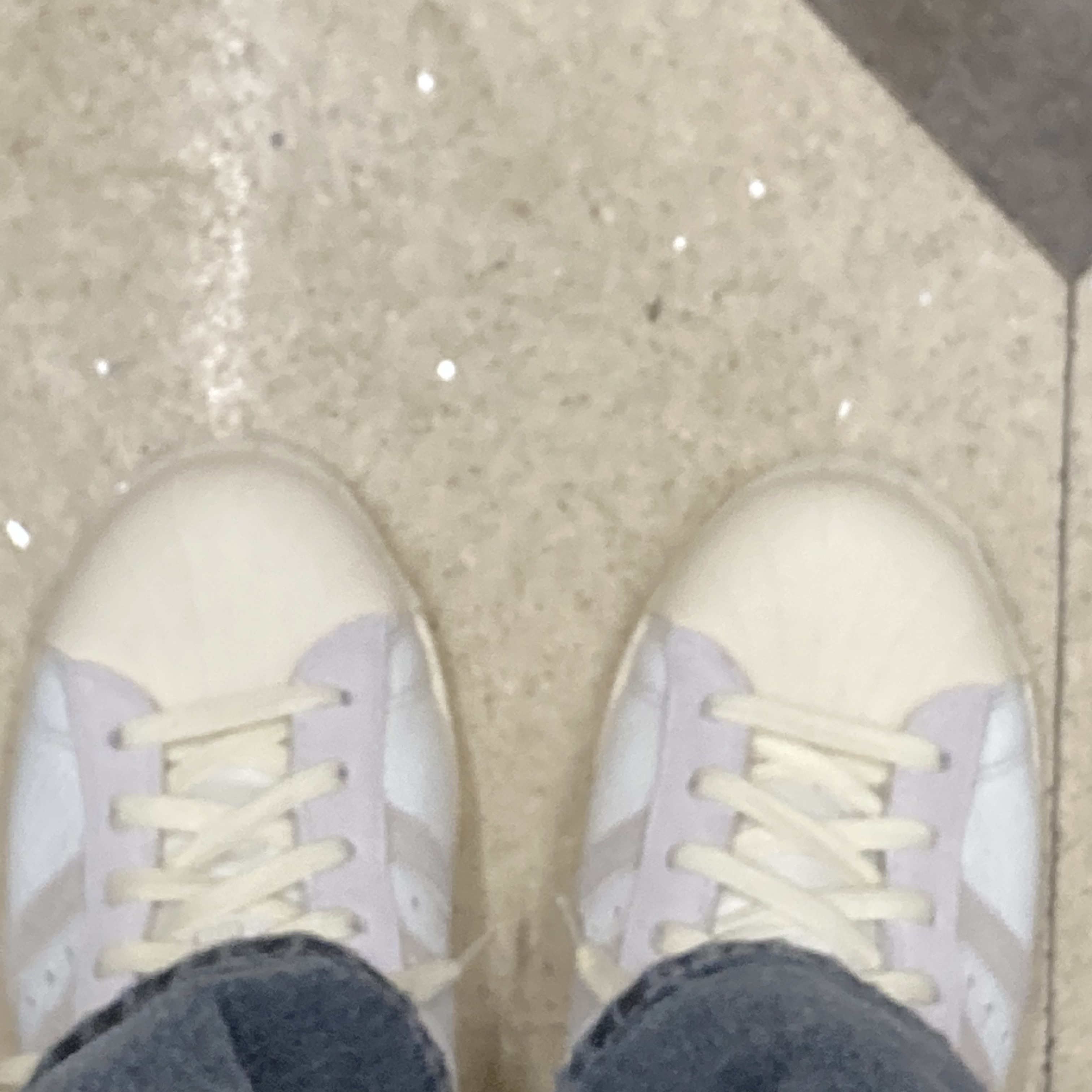 Adidas Superstar 82 White Aluminum 착용 스타일