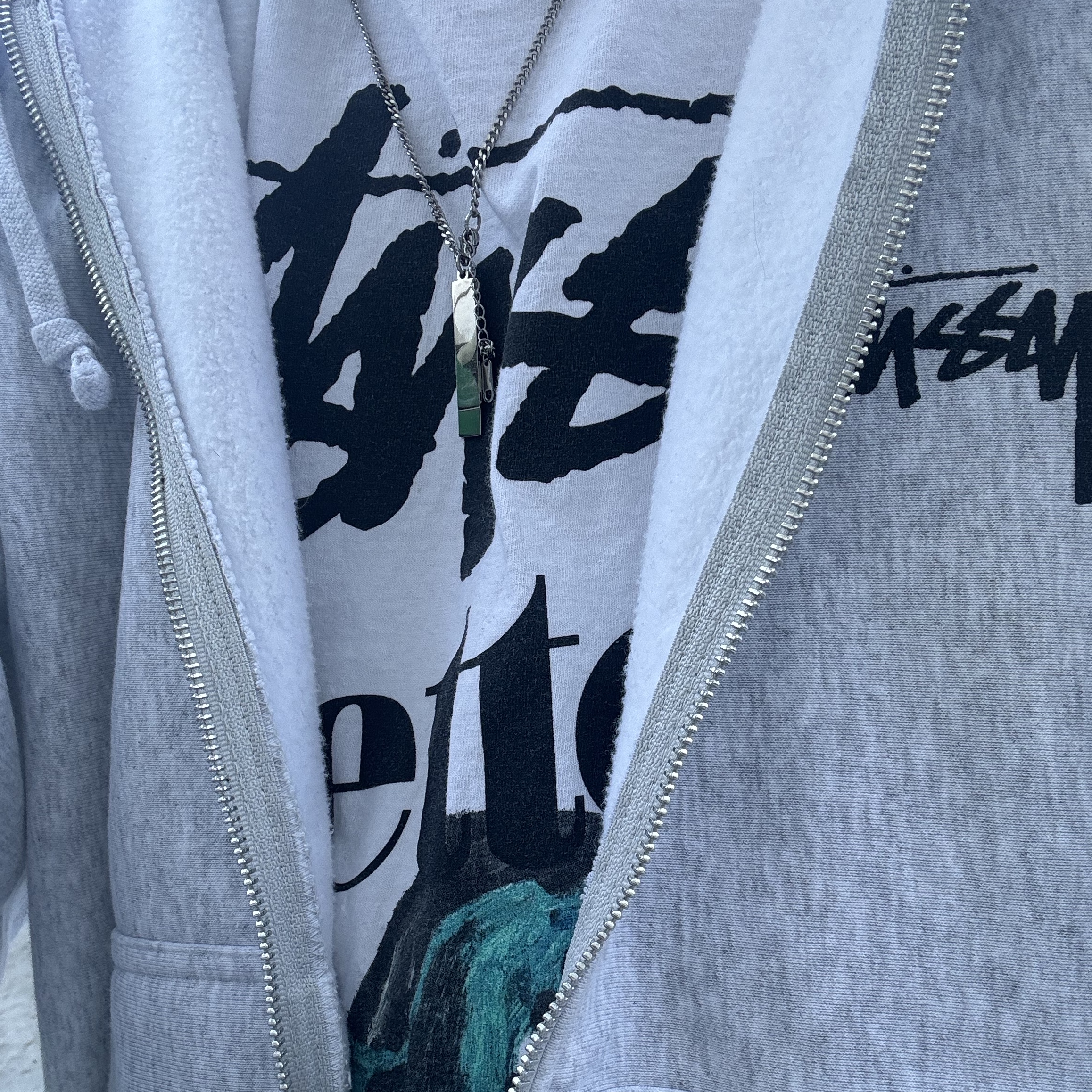 Stussy x Better Gift Shop Built Better T-Shirt White, Stussy Classic Dot Zip Hoodie Ash Heather 착용 스타일 - 2