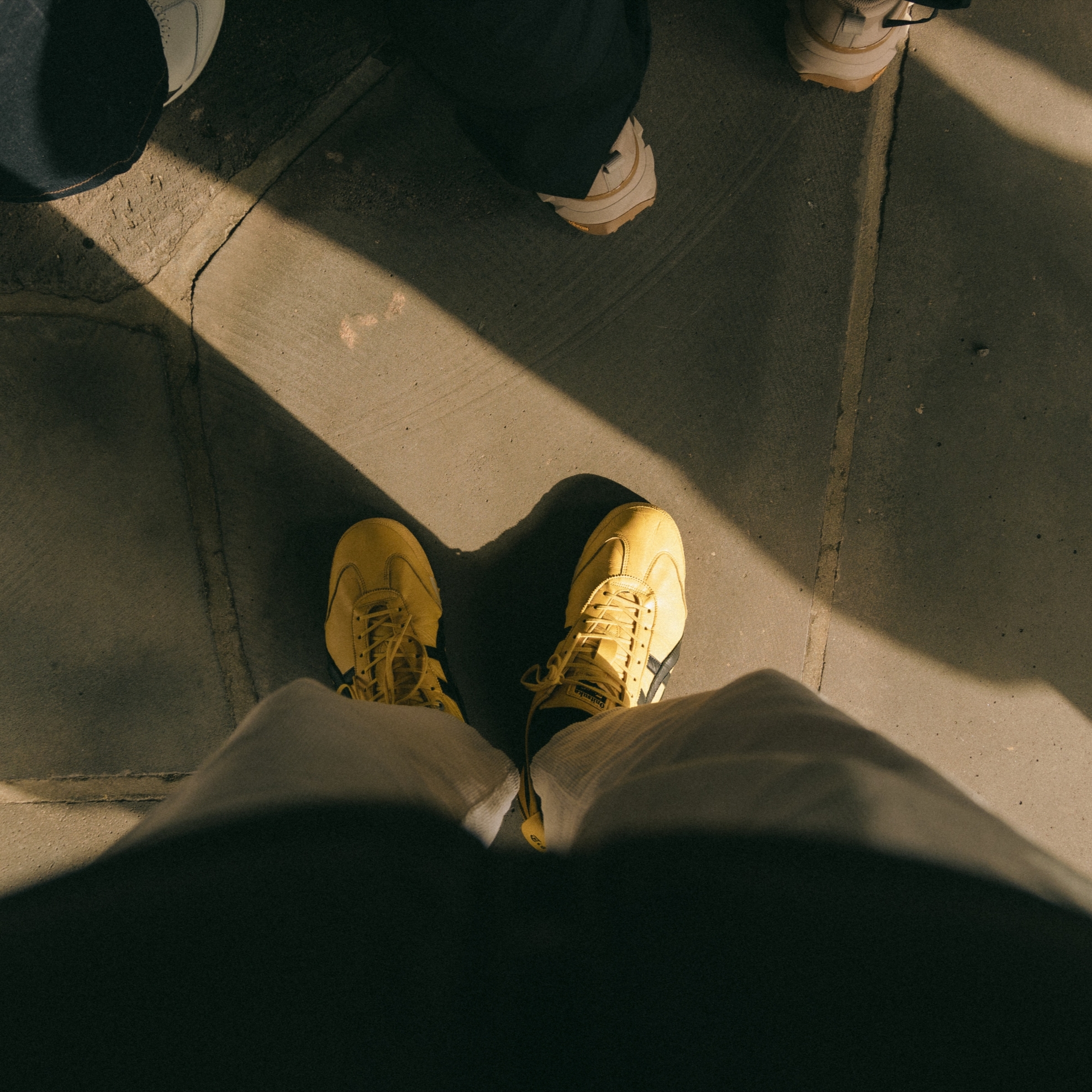 Onitsuka Tiger Mexico 66 SD Yellow Black, C.P. Company D.D Shell Hooded Quilted Down Jacket Olive Night - 23FW 착용 스타일