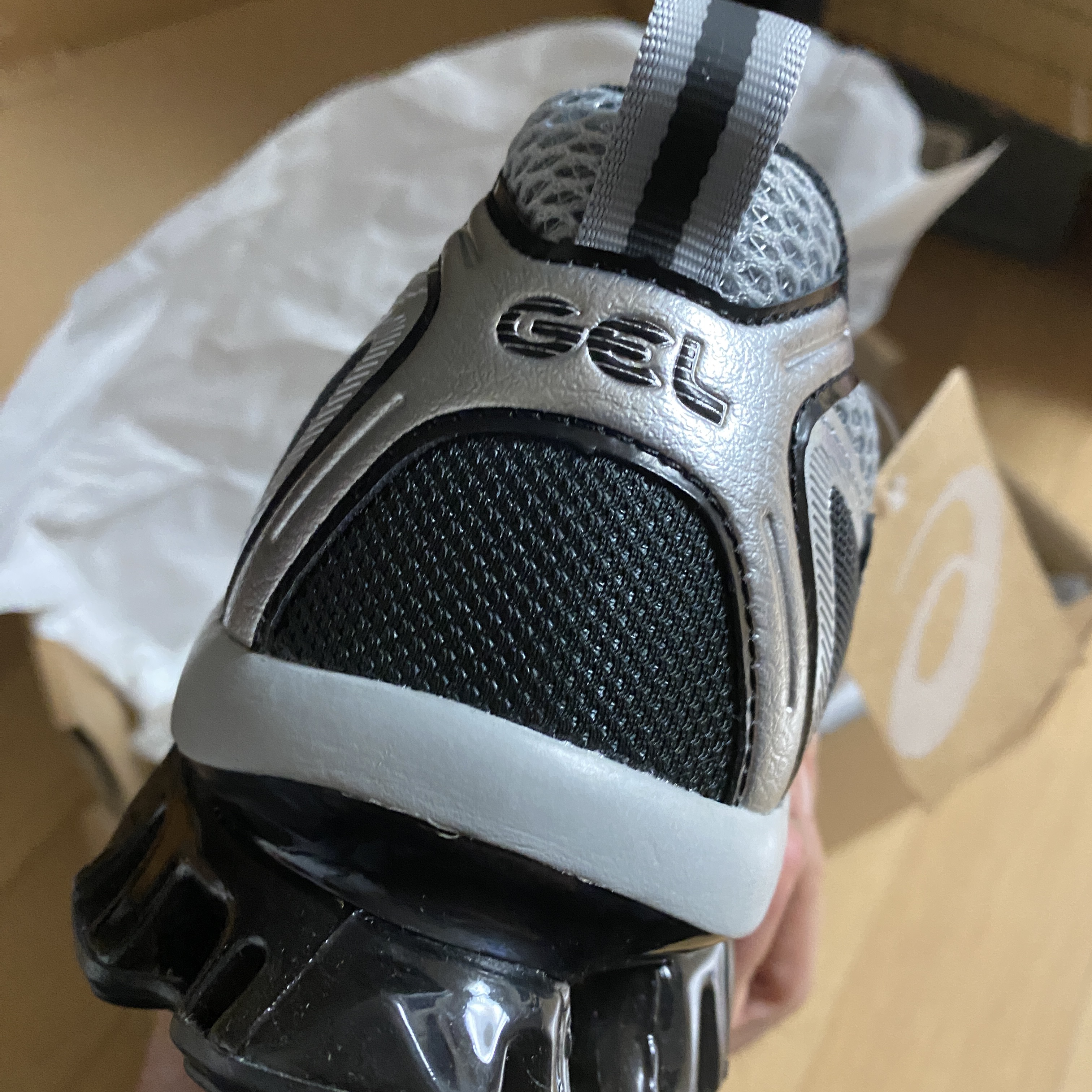 Asics Gel-Quantum Kinetic Mid Grey Pure Silver 착용 스타일 - 2