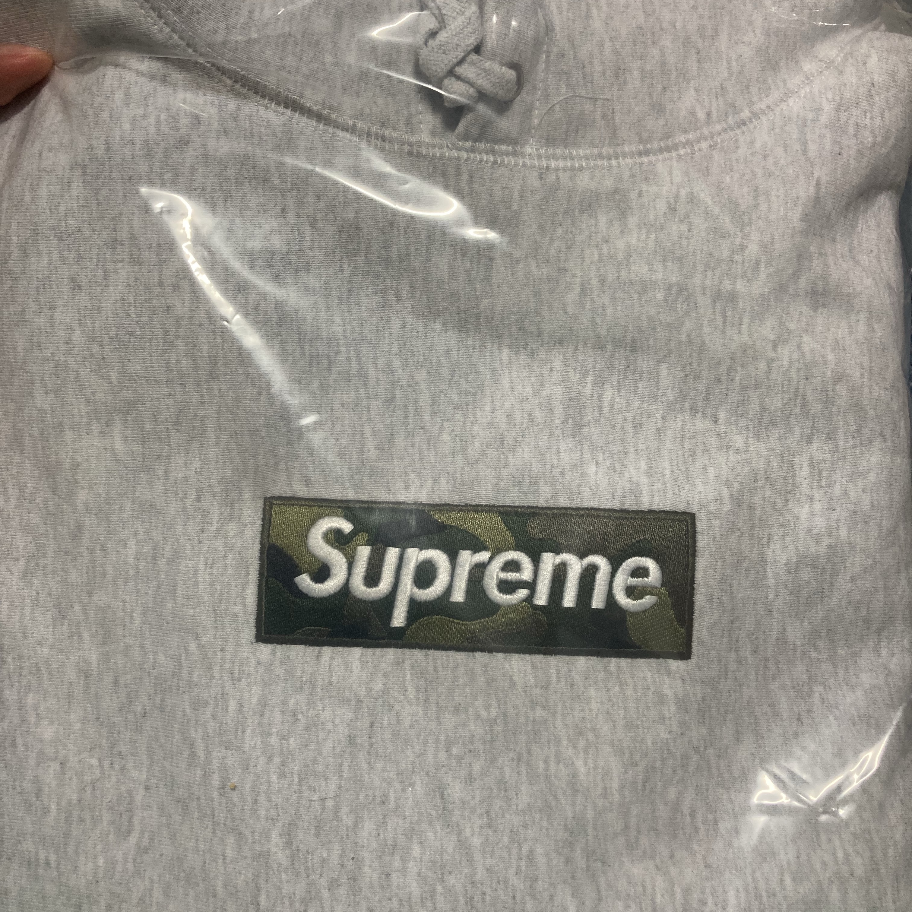 Supreme Box Logo Hooded Sweatshirt Ash Grey - 23FW 착용 스타일