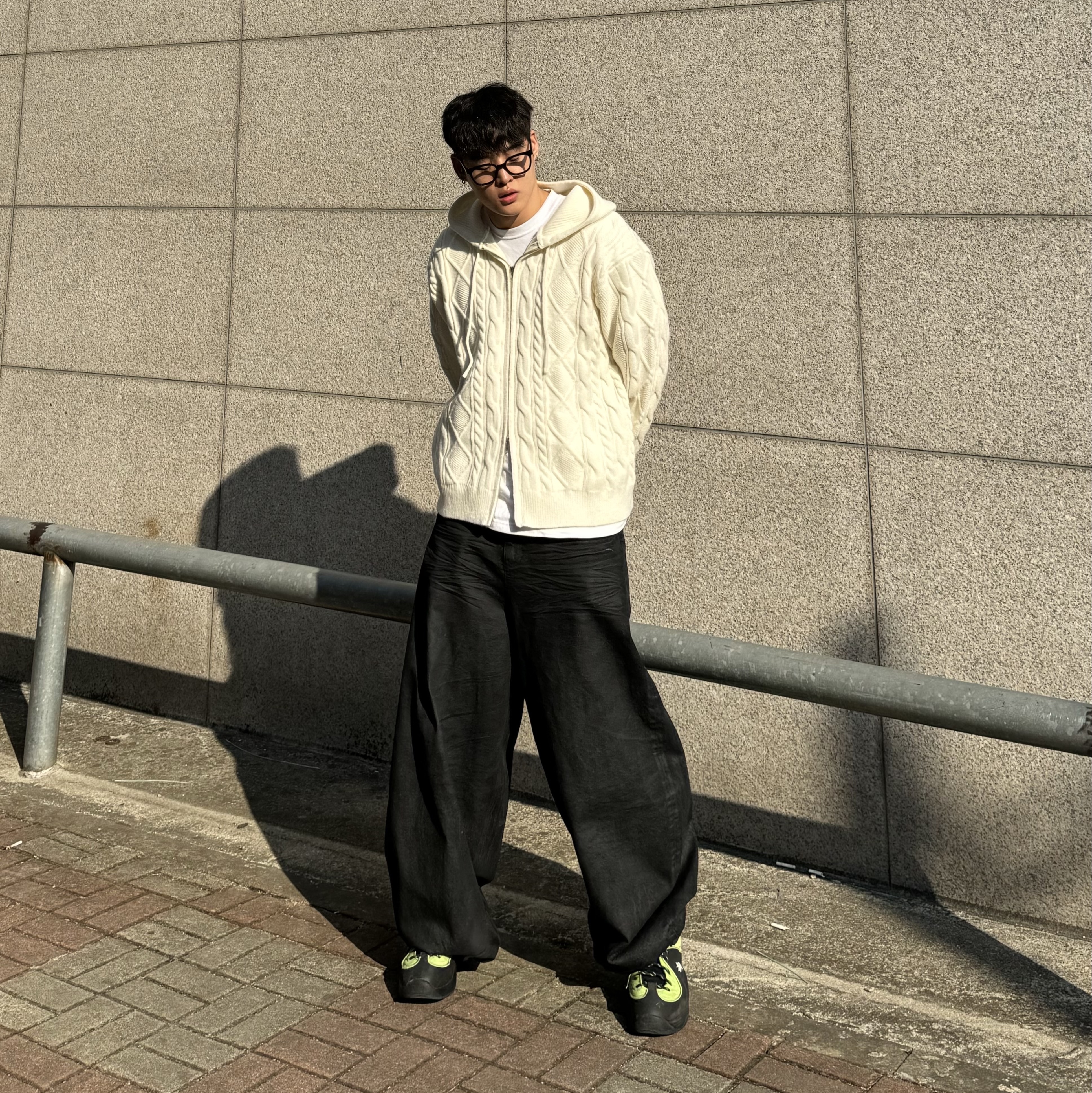 Nike x Stussy Air Penny II Vivid Green and Black 착용 스타일 - 2