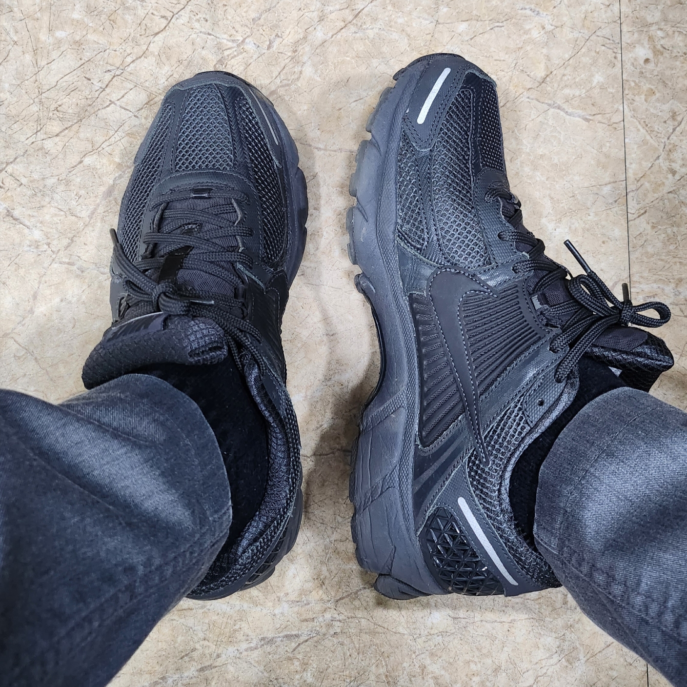 Nike Zoom Vomero 5 SP Anthracite 2023 착용 스타일