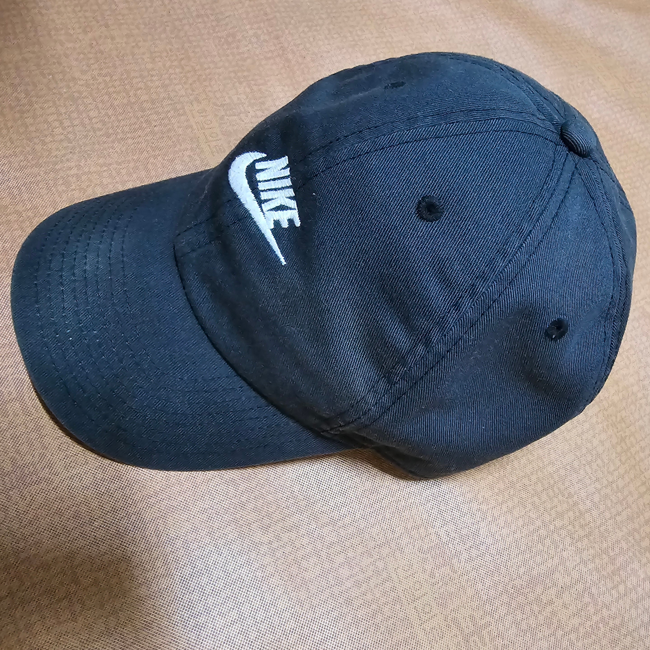Nike Heritage 86 Futura Washed Cap Black White 착용 스타일